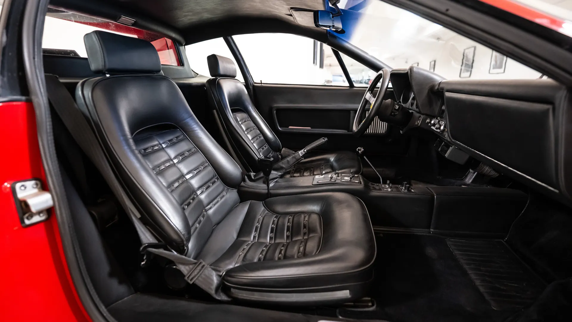 Ferrari BB512 — photo 33
