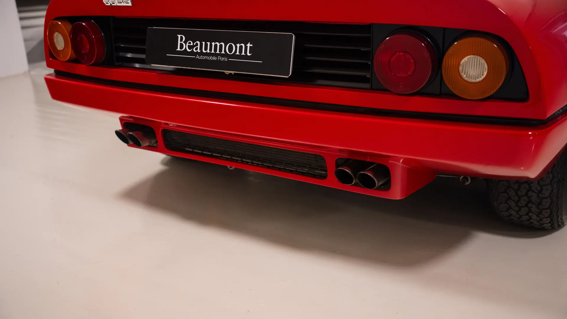 Ferrari BB512 — photo 18