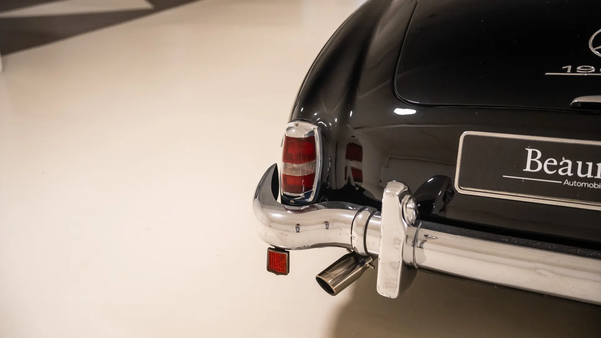 Mercedes 190 — photo 4