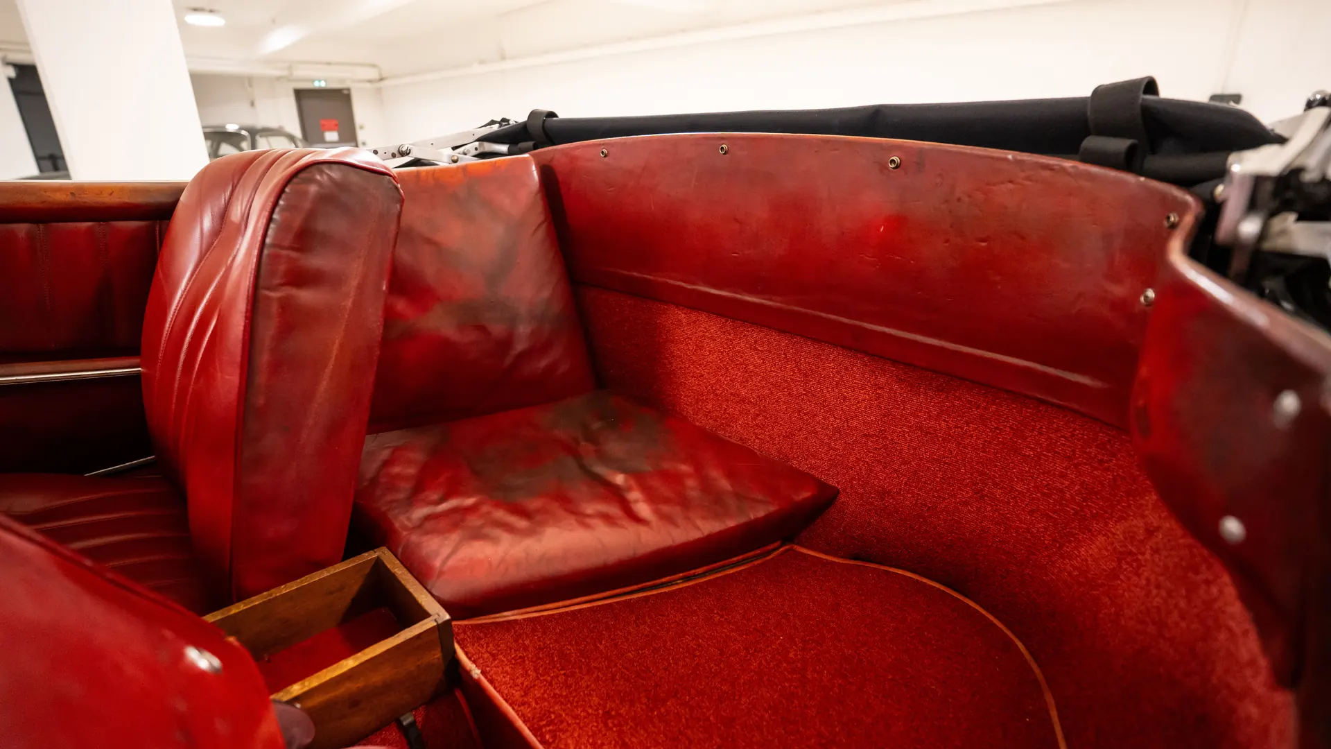 Mercedes 190 — photo 12