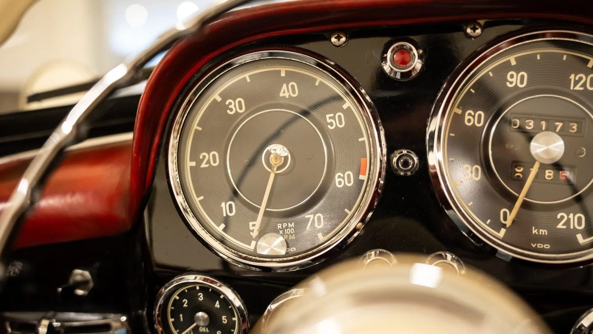 Mercedes 190 — photo 42