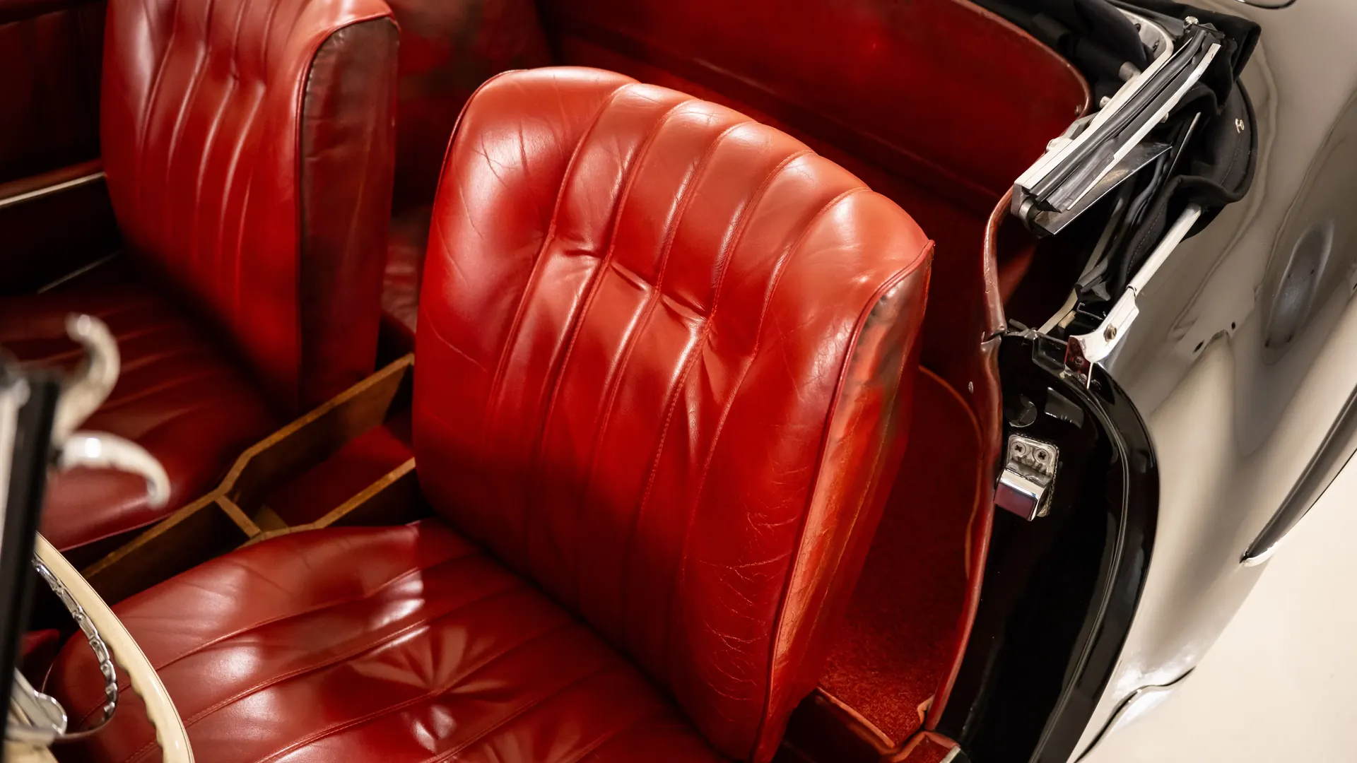 Mercedes 190 — photo 7