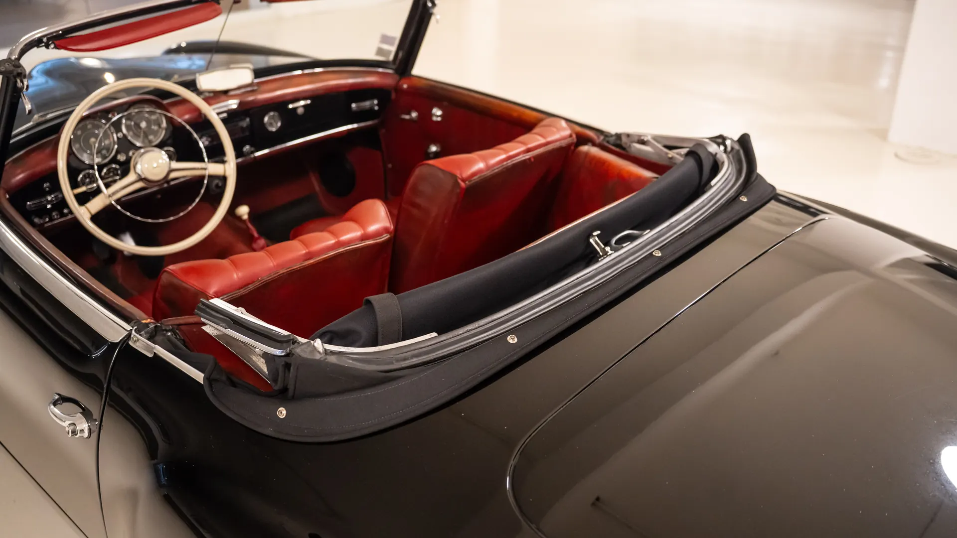 Mercedes 190 — photo 5