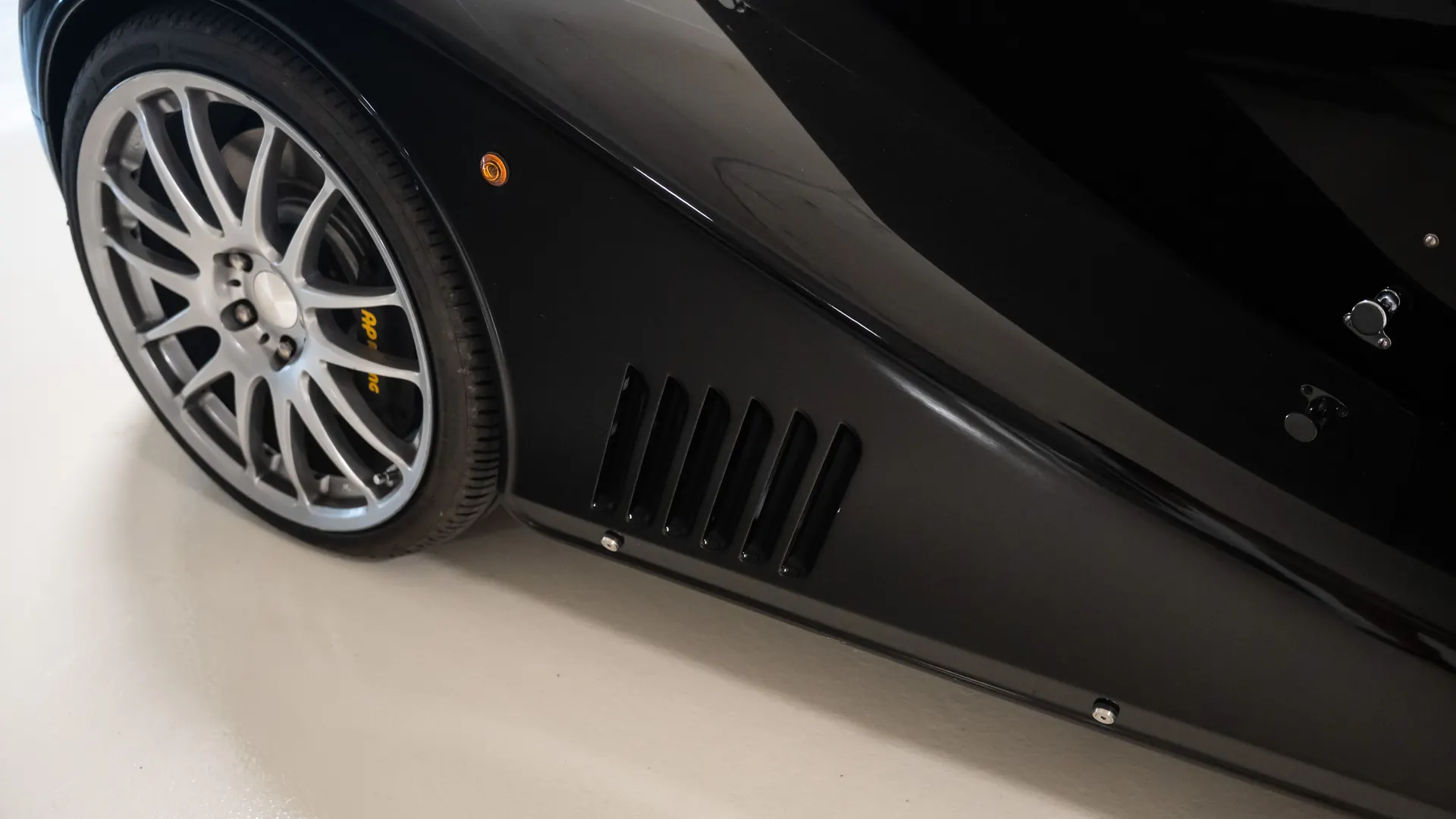 Morgan AERO — photo 30