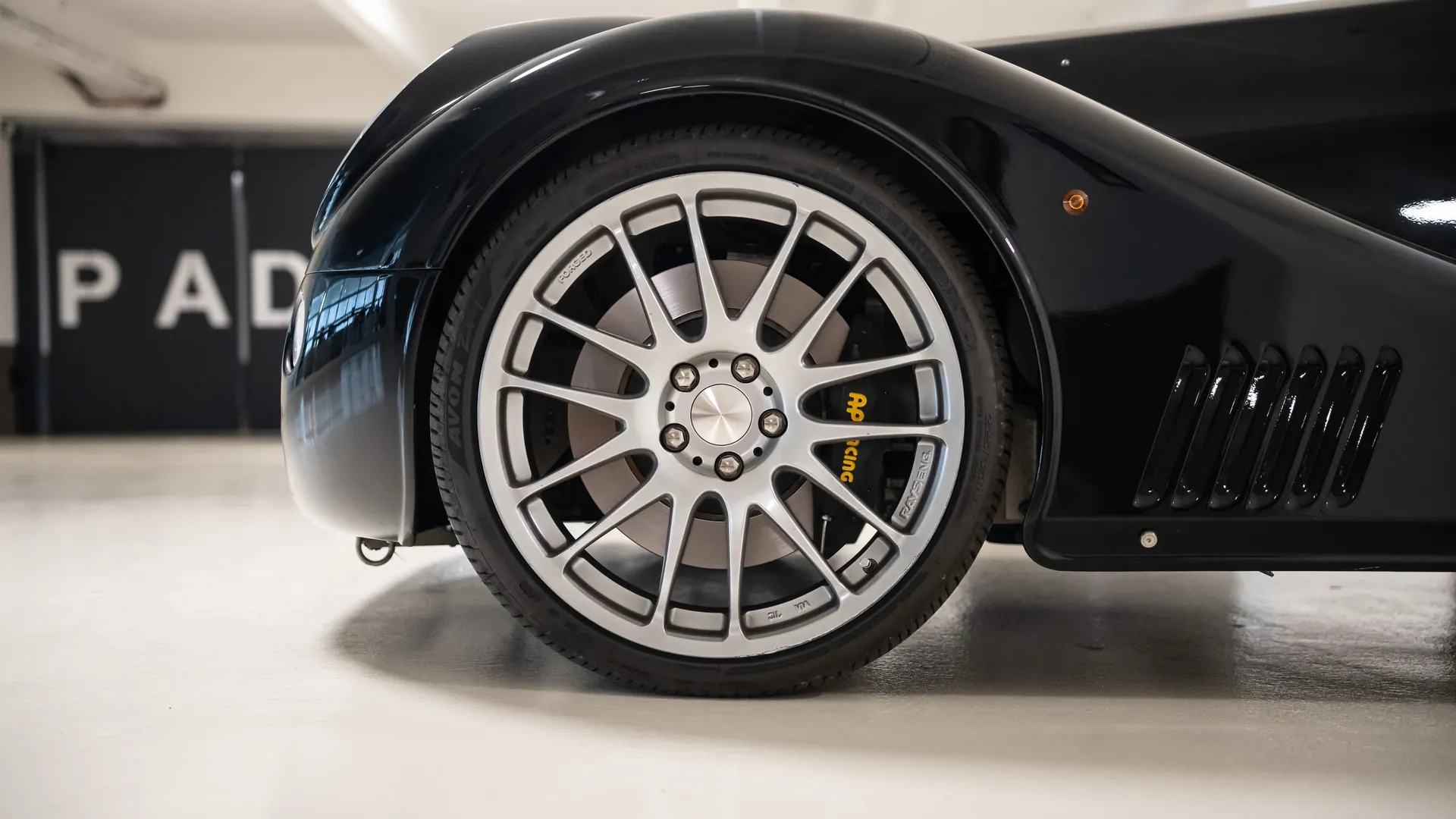 Morgan AERO — photo 29