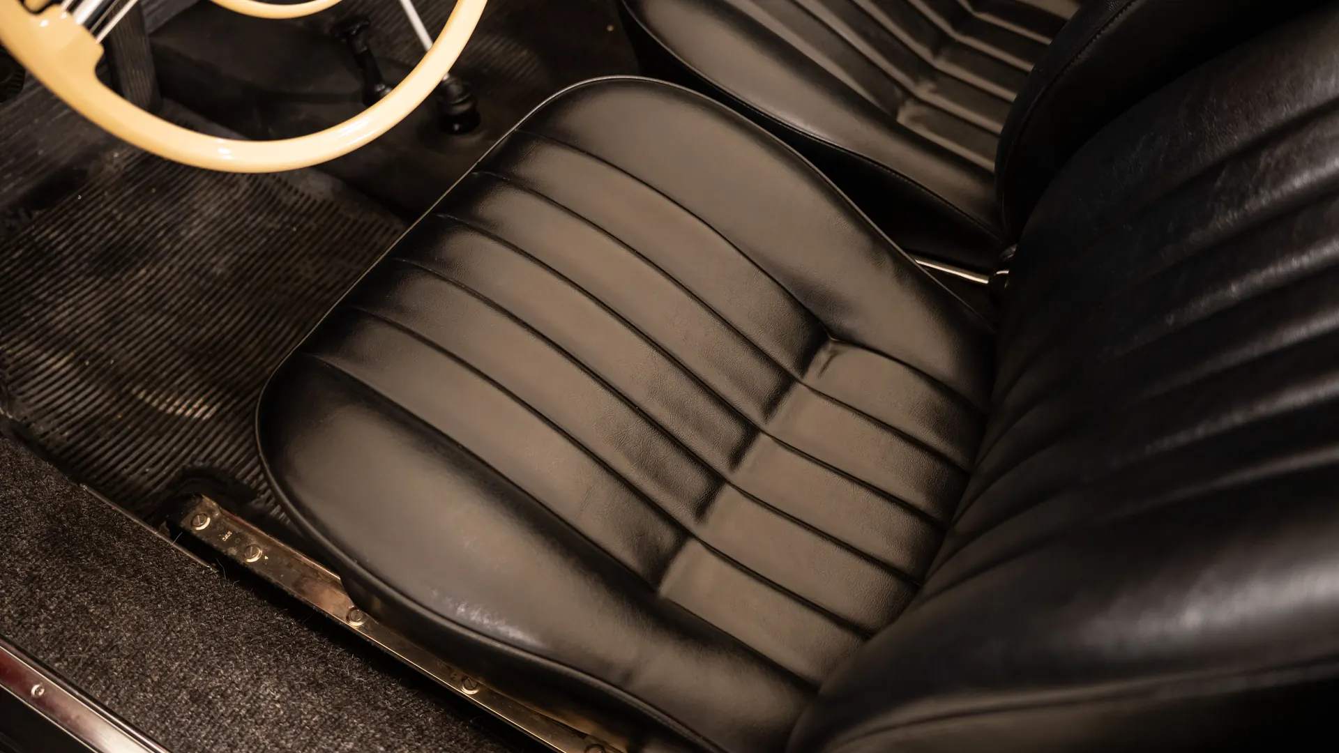 Porsche 356 — photo 27