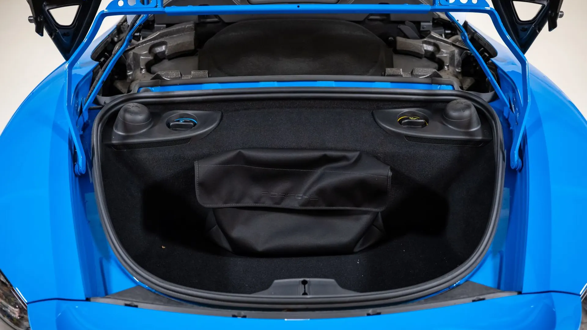 Porsche 718 — photo 36