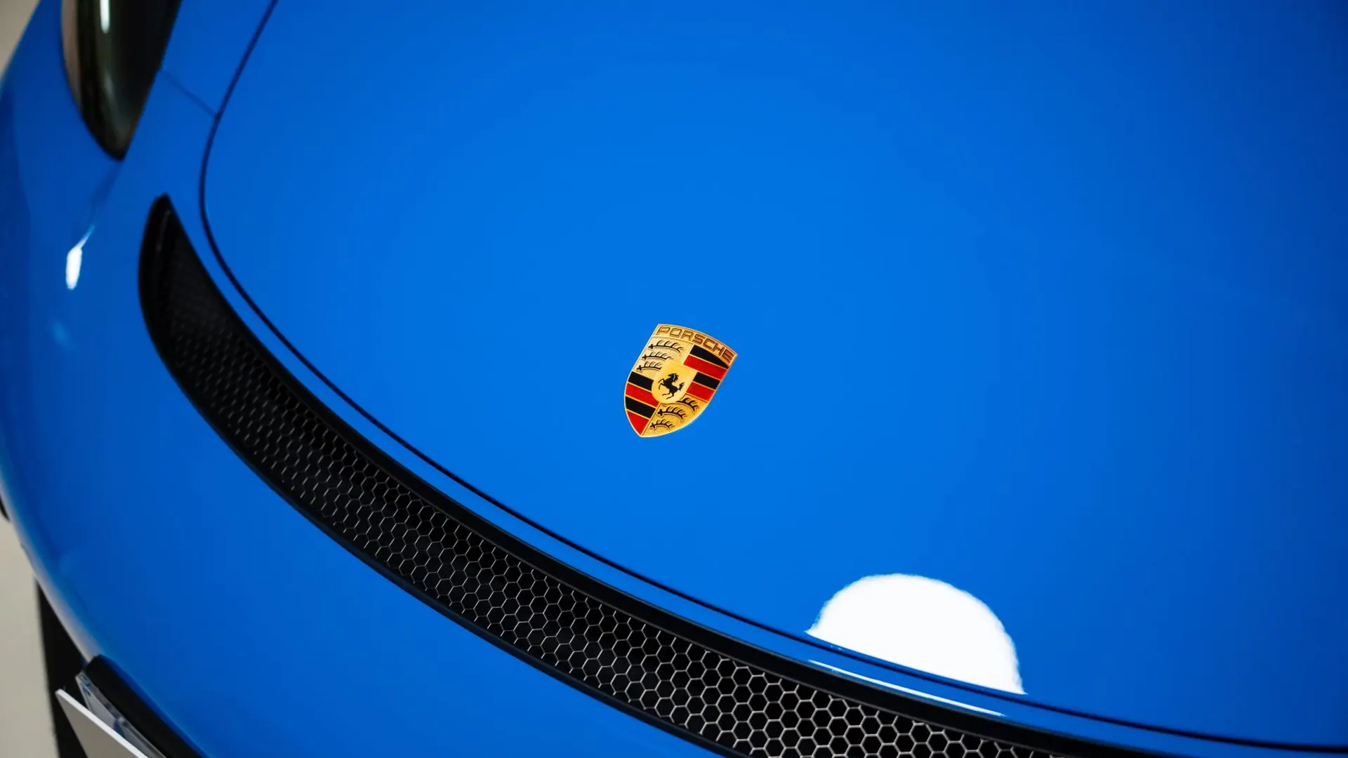Porsche 718 — photo 16