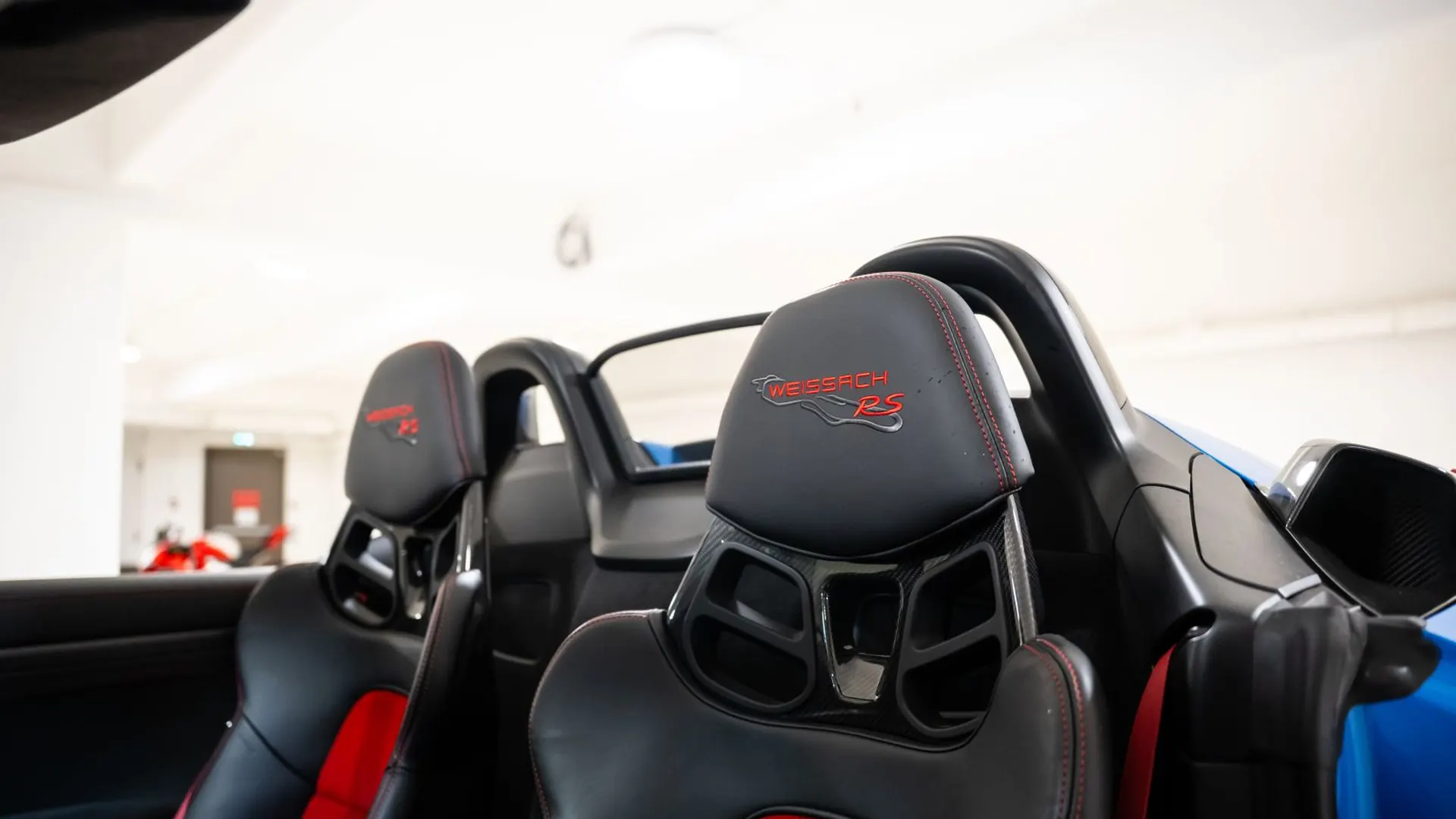 Porsche 718 — photo 46