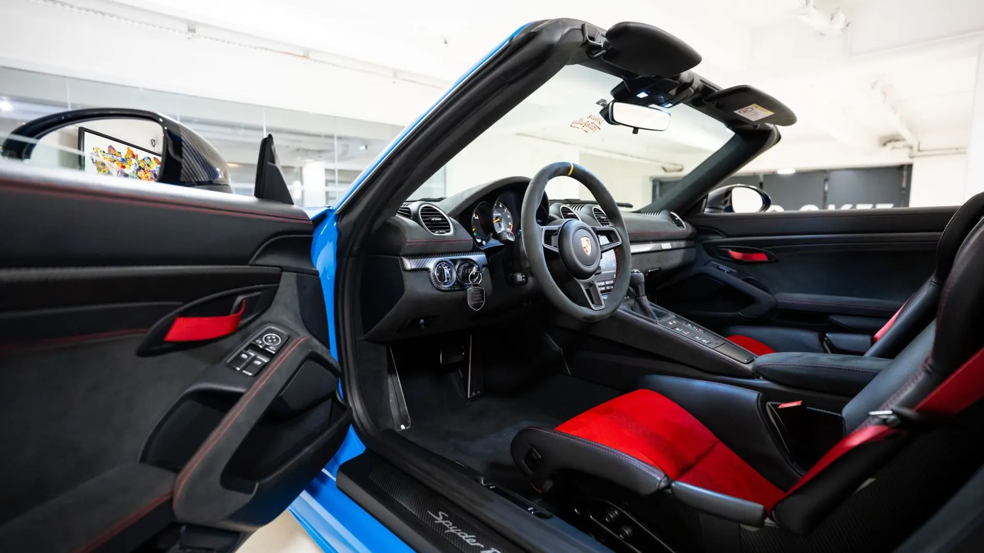 Porsche 718 — photo 13