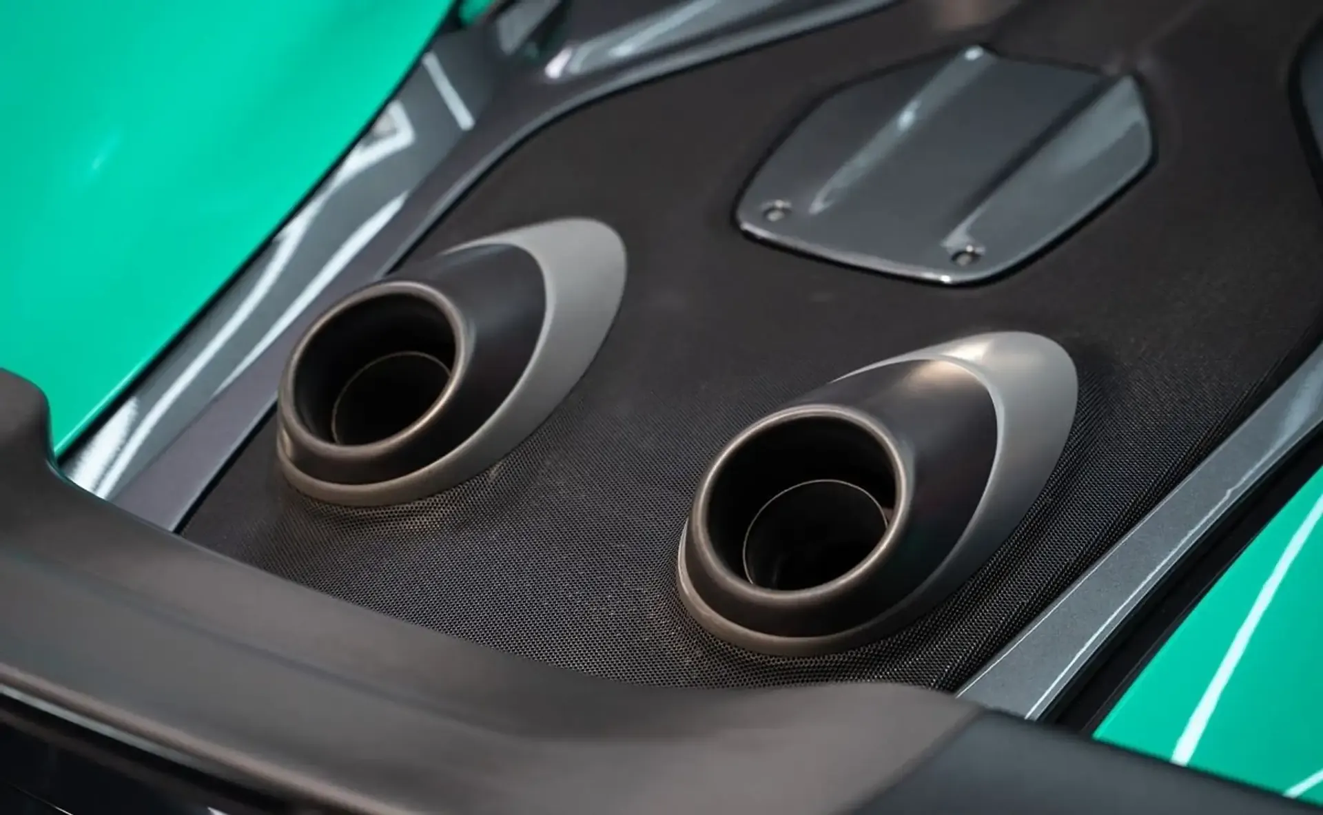 McLaren 600LT — photo 9