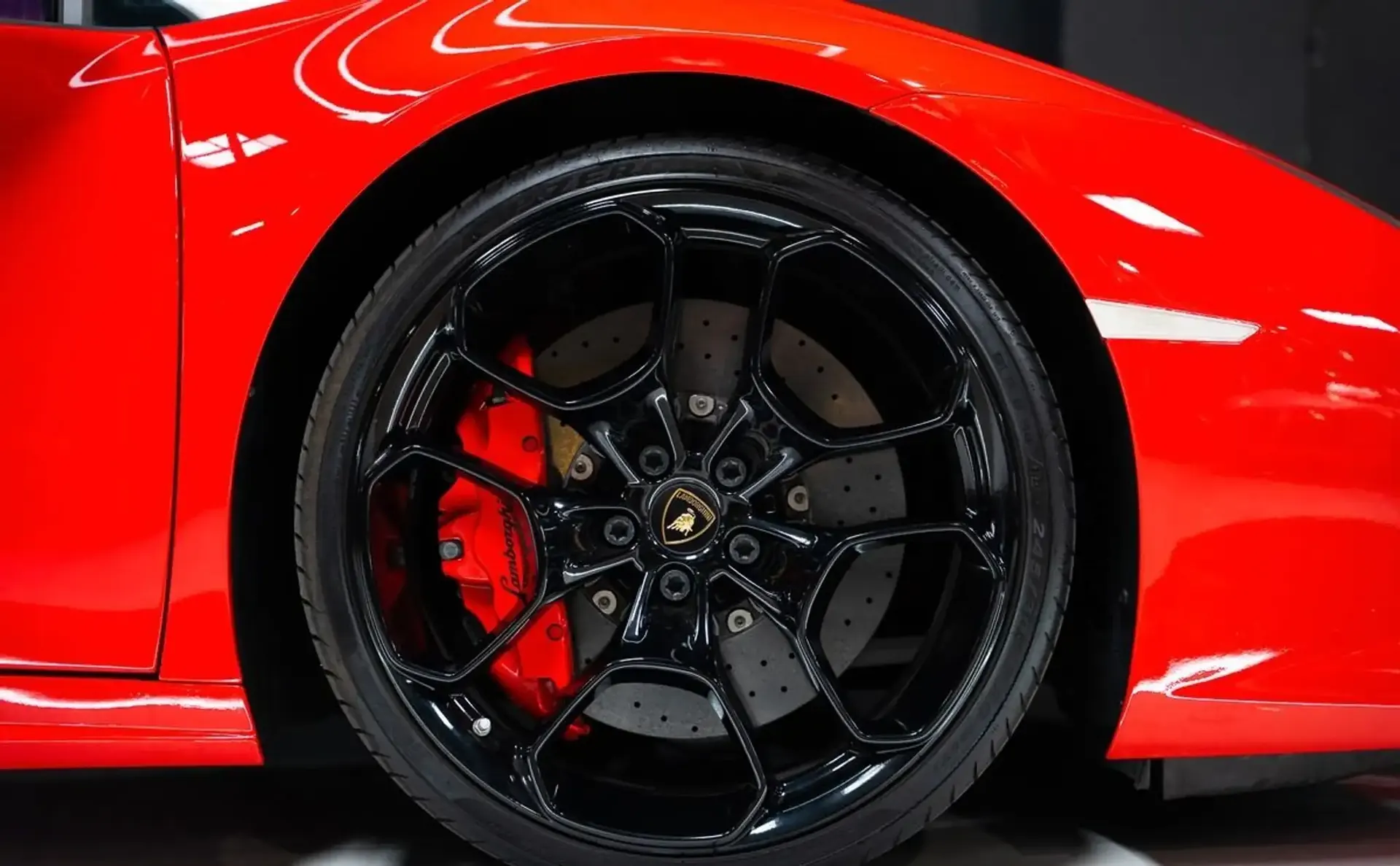 Lamborghini Huracan — photo 15
