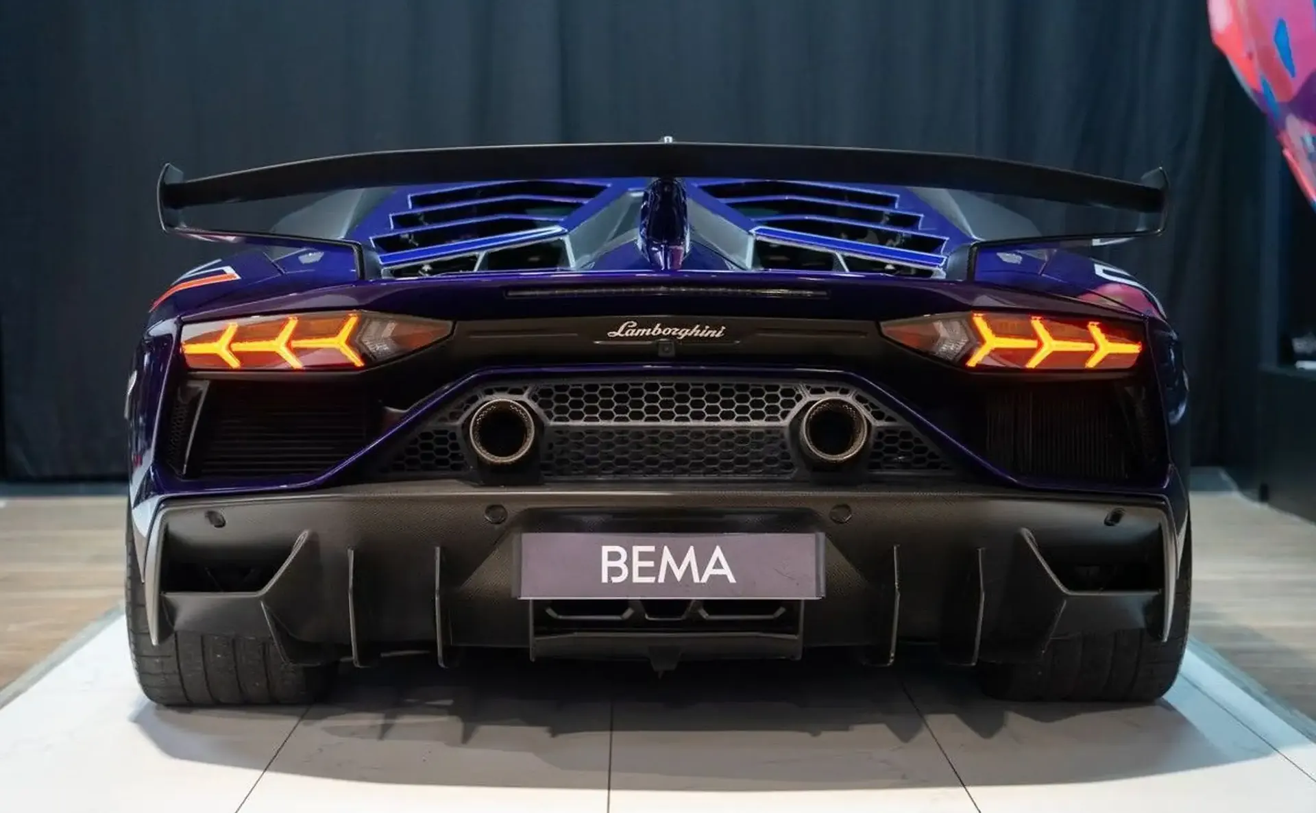 Lamborghini Aventador — photo 3