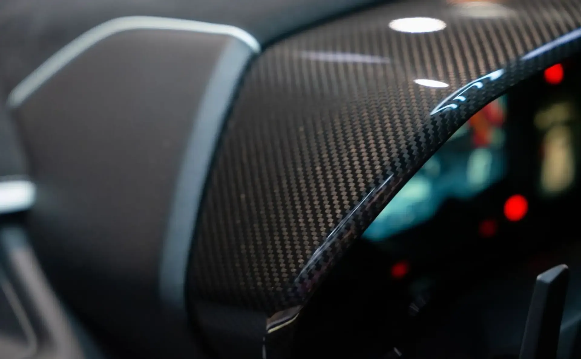 Lamborghini Aventador — photo 14