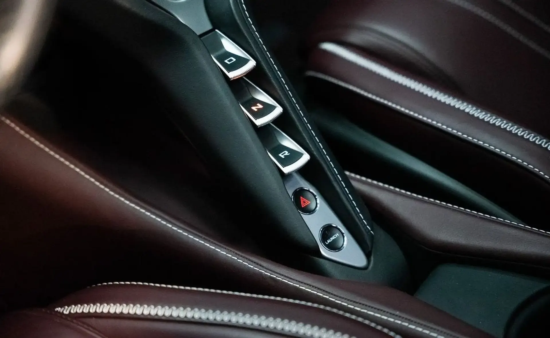 McLaren 720S — photo 8