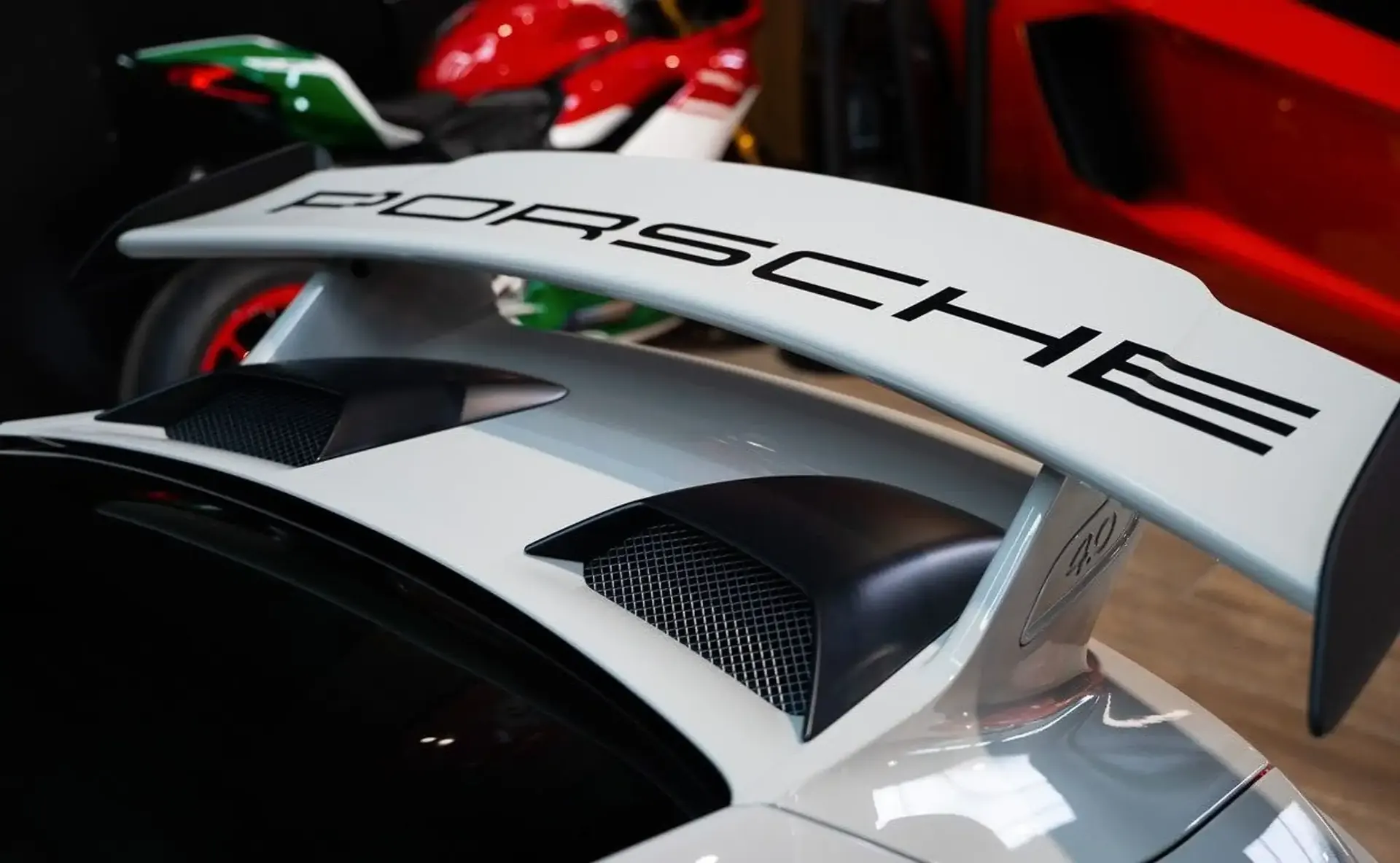 Porsche 991 — photo 15