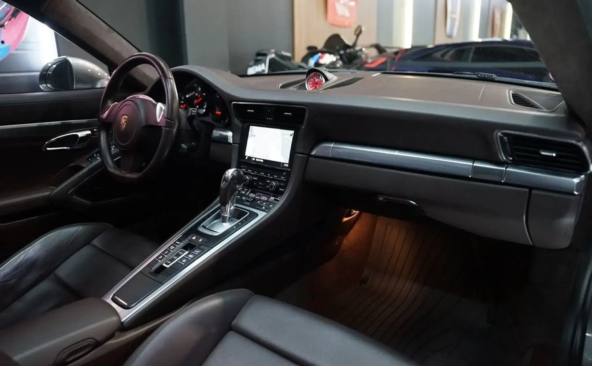 Porsche 991 — photo 10