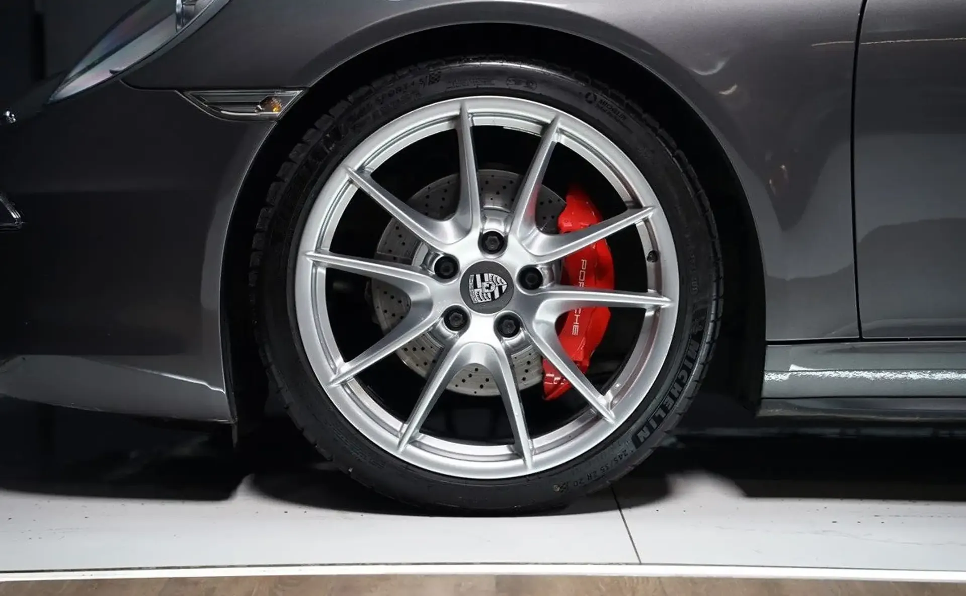 Porsche 991 — photo 6