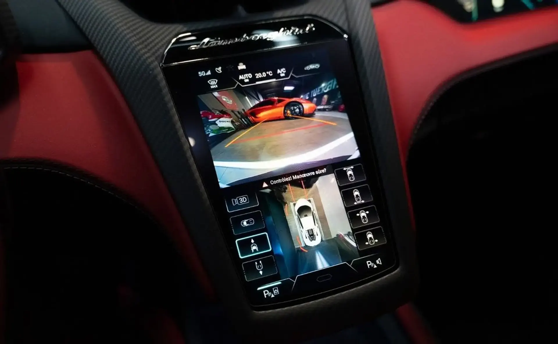 Lamborghini Revuelto — photo 10