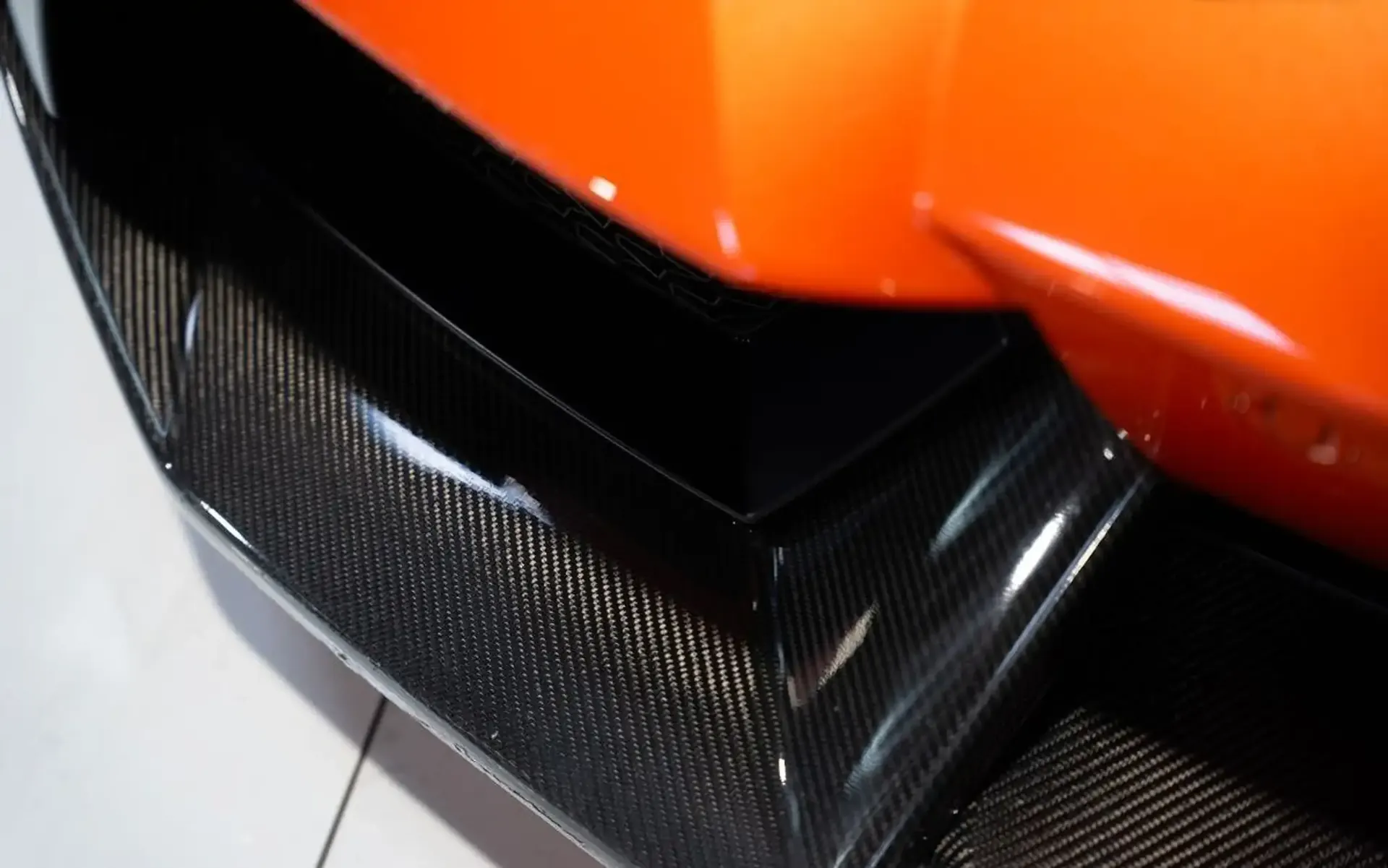 Lamborghini Aventador — photo 14