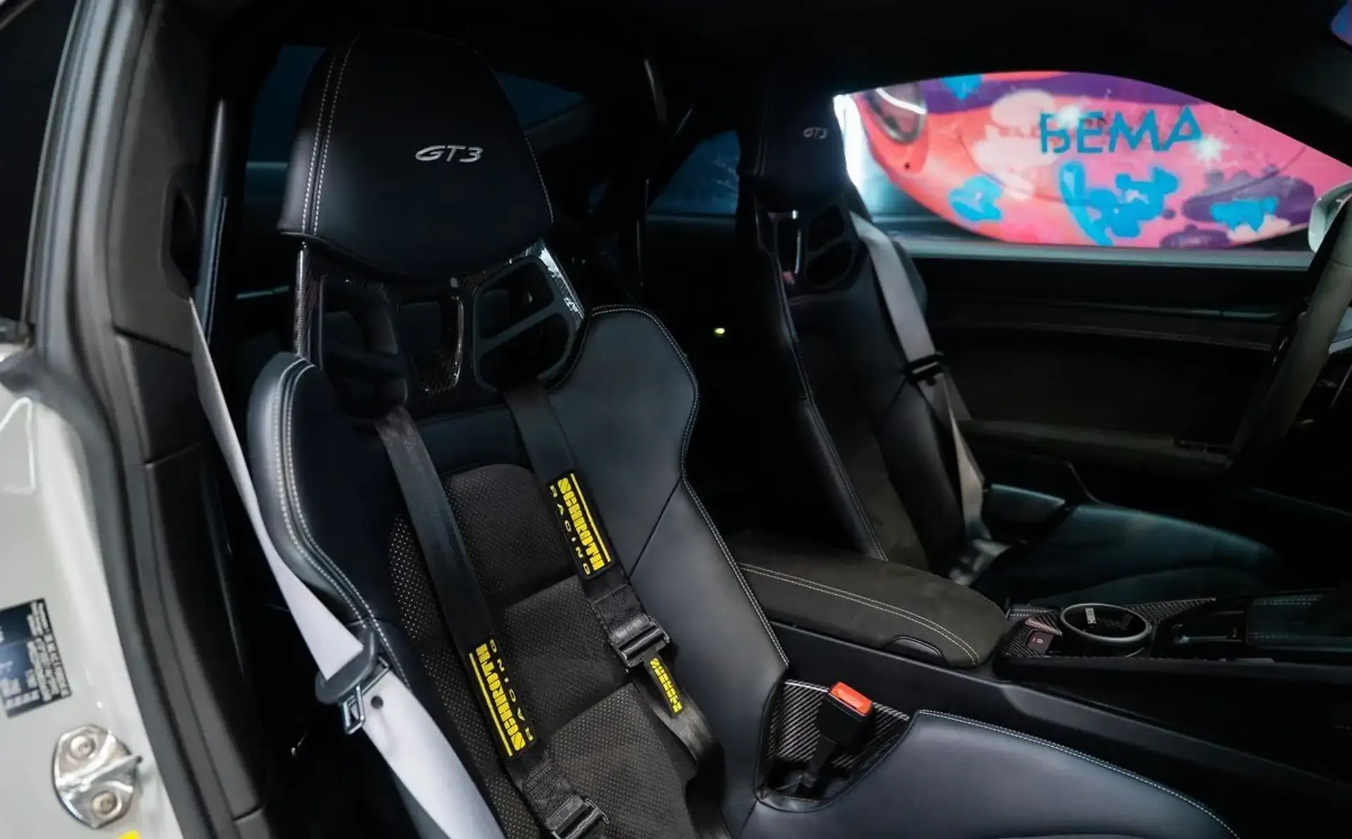 Porsche 911 — photo 8
