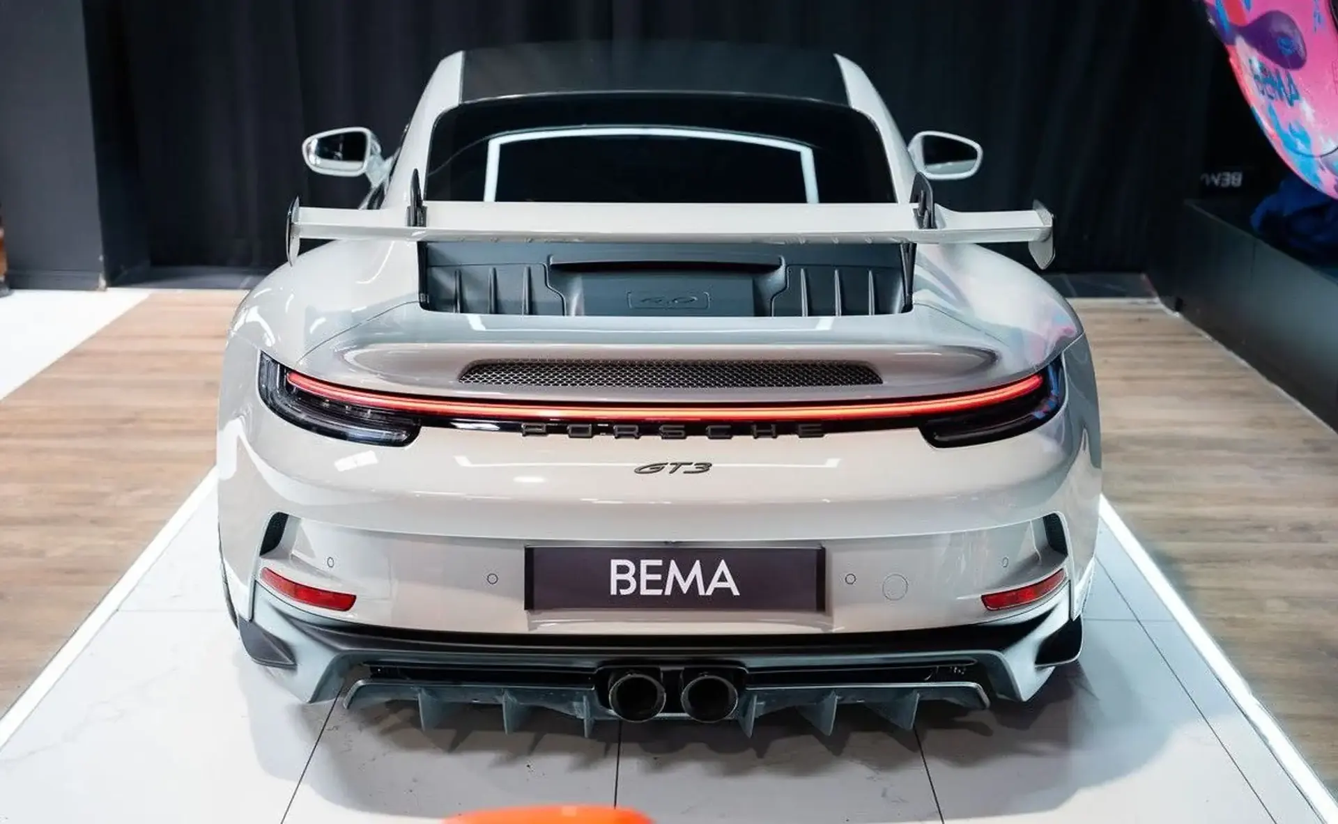 Porsche 911 — photo 3