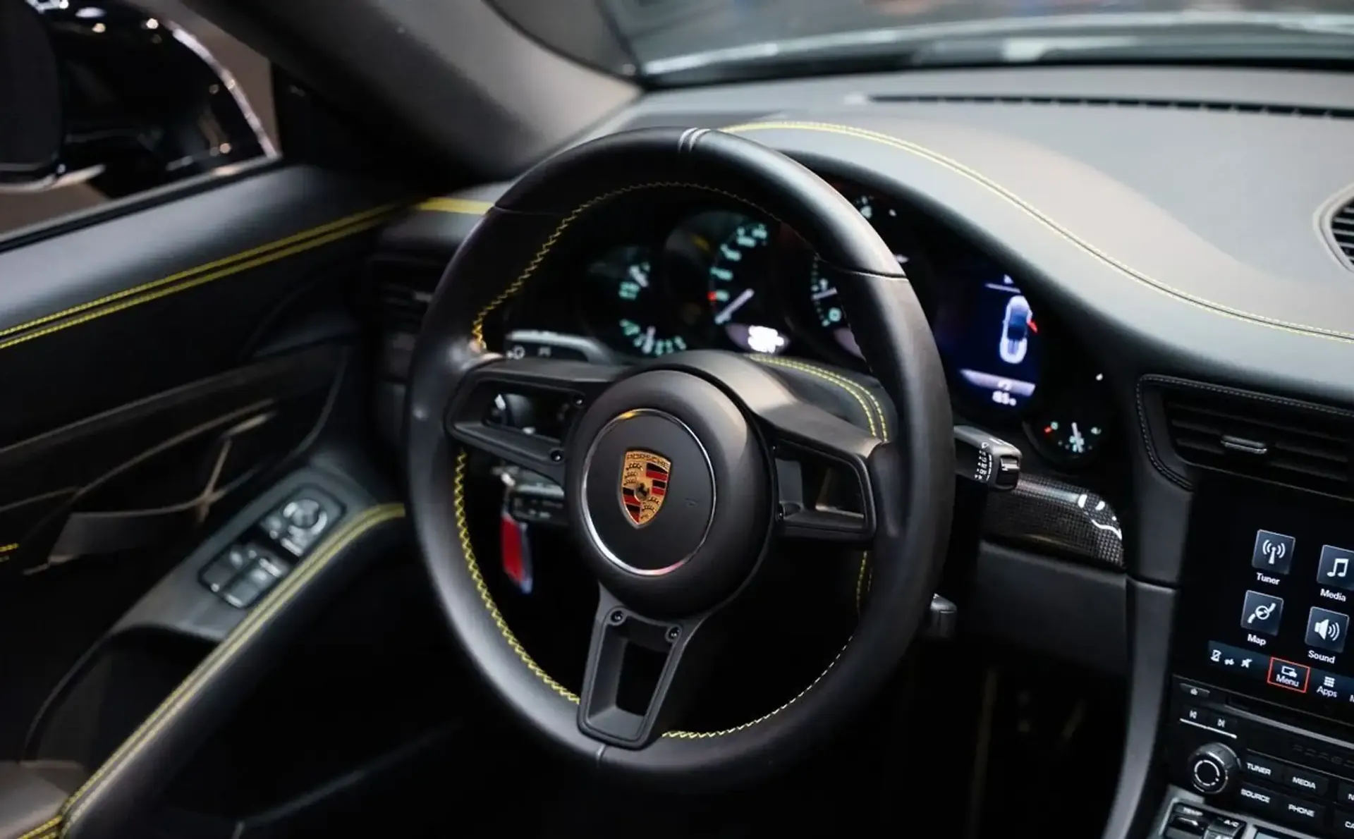Porsche 991 — photo 12