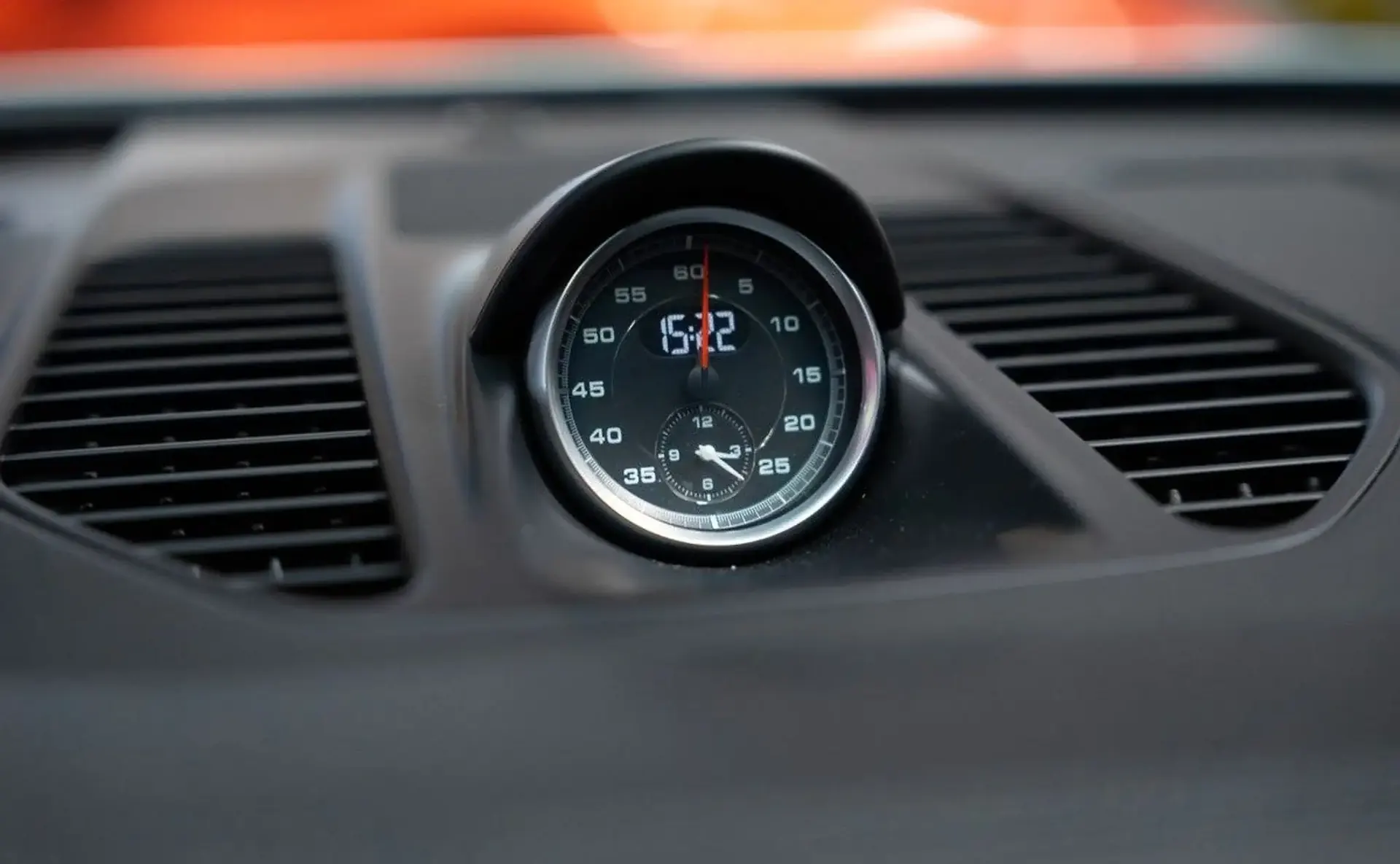 Porsche 911 — photo 10