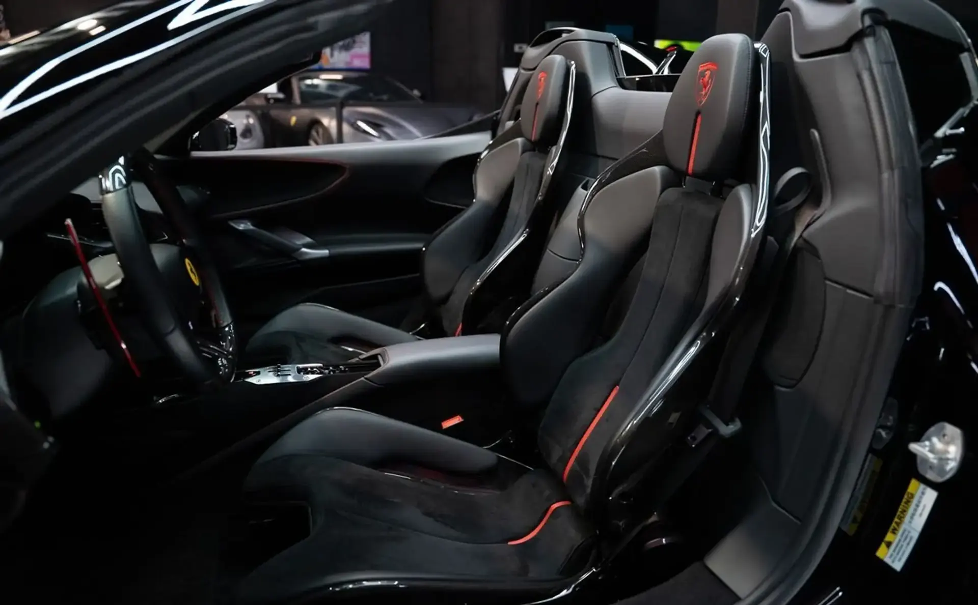 Ferrari SF90 — photo 9