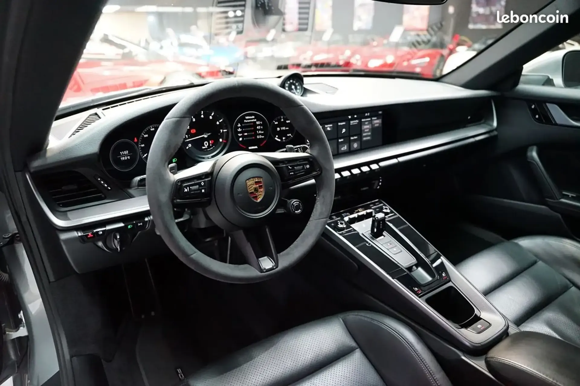 Porsche 992 — photo 8