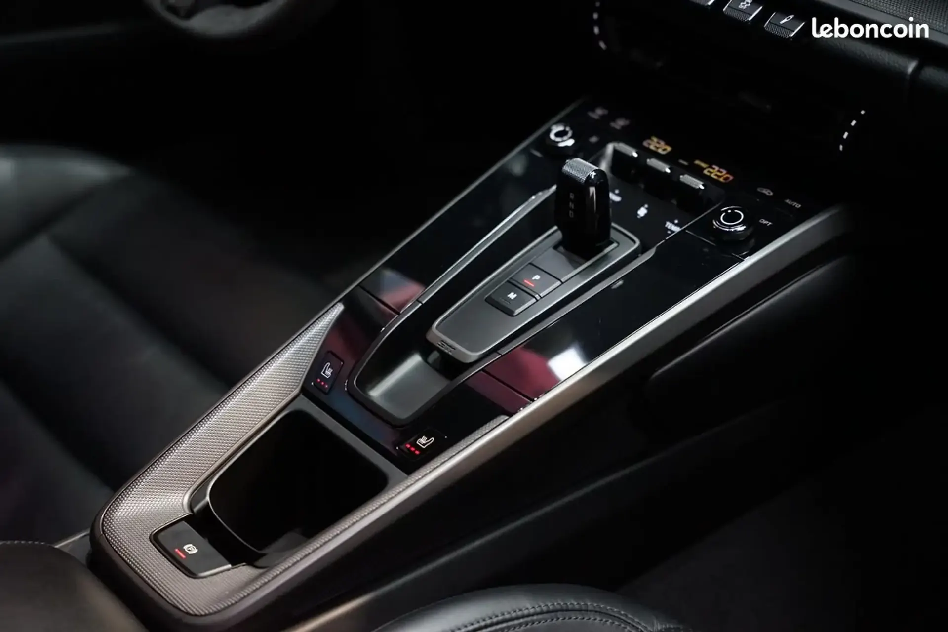 Porsche 992 — photo 12