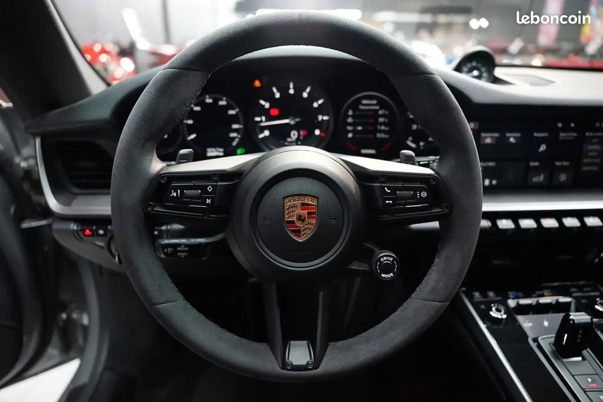 Porsche 992 — photo 9