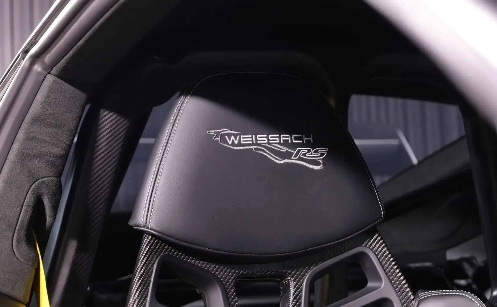 Porsche 992 — photo 8