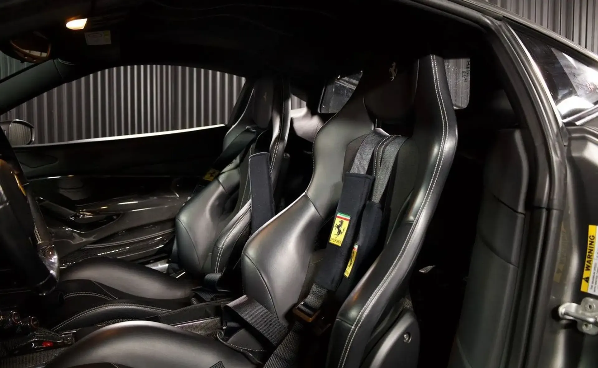 Ferrari 488 — photo 5