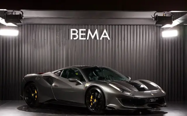 Ferrari 488