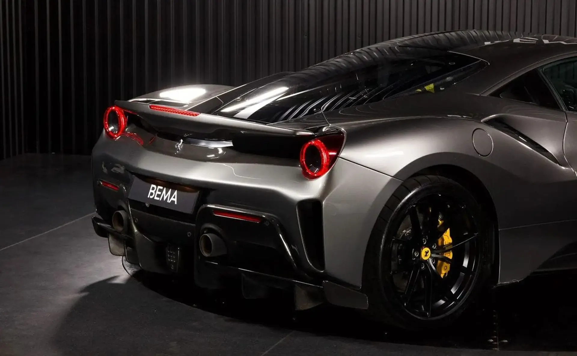 Ferrari 488 — photo 10