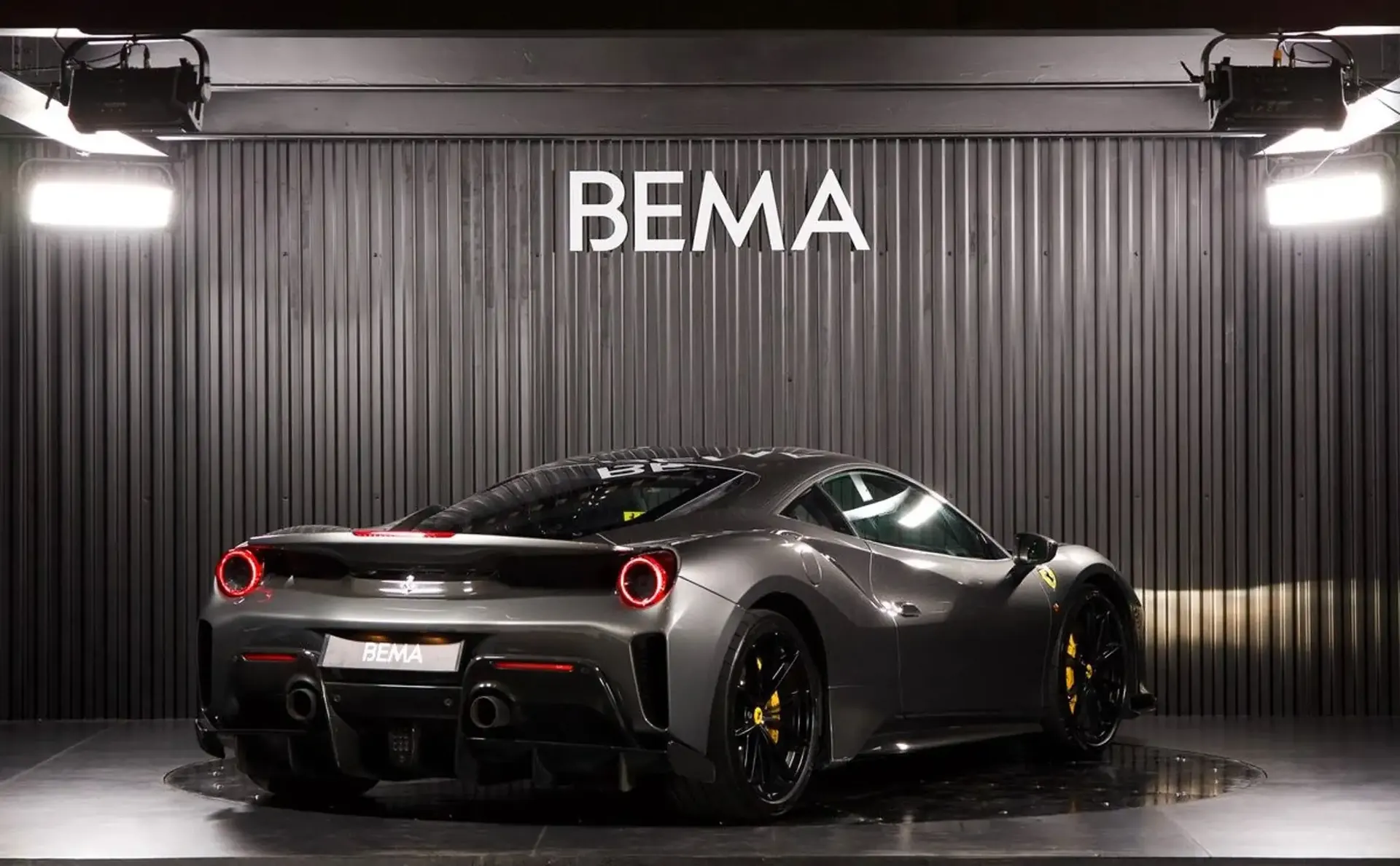 Ferrari 488 — photo 3