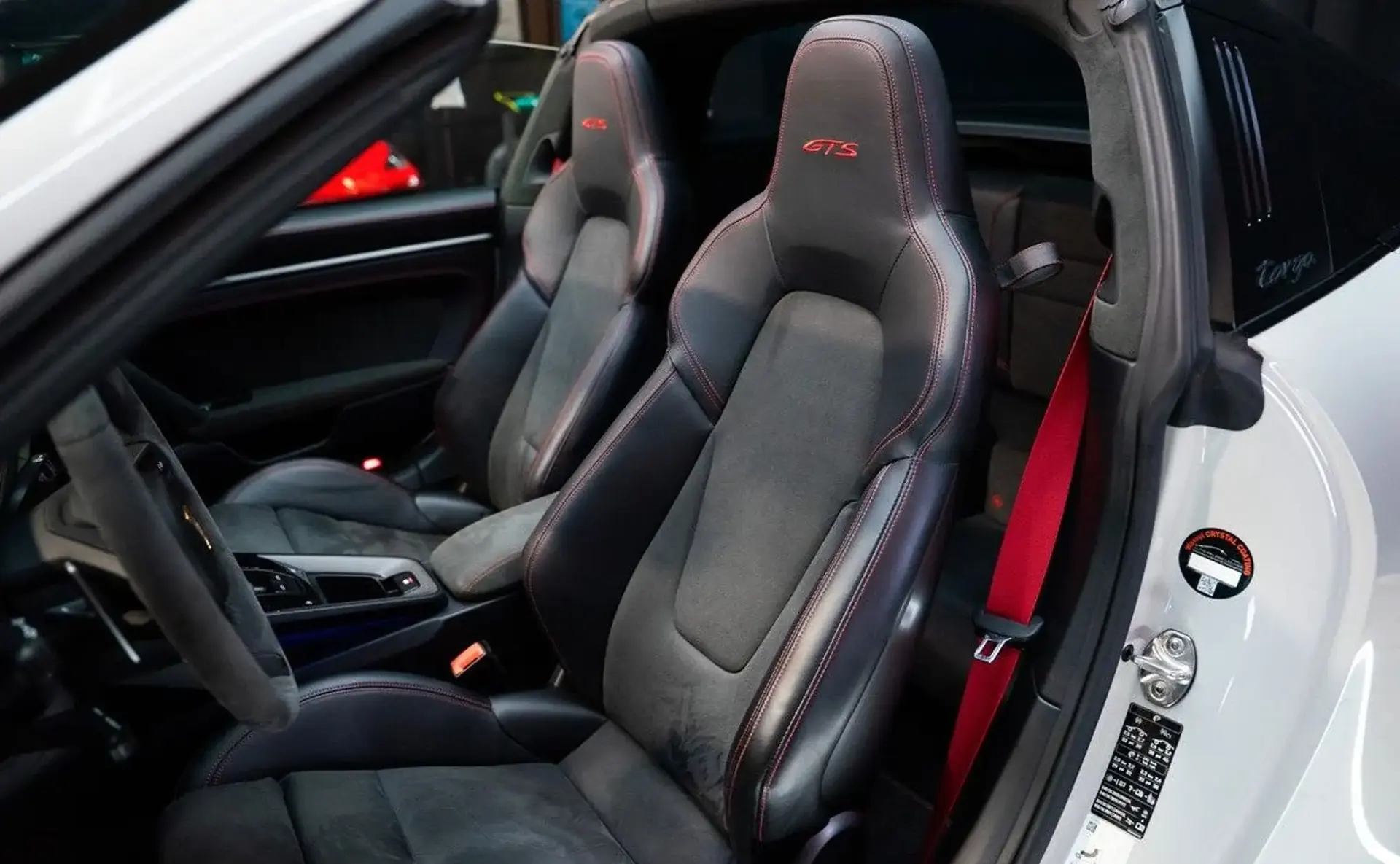 Porsche 911 — photo 6