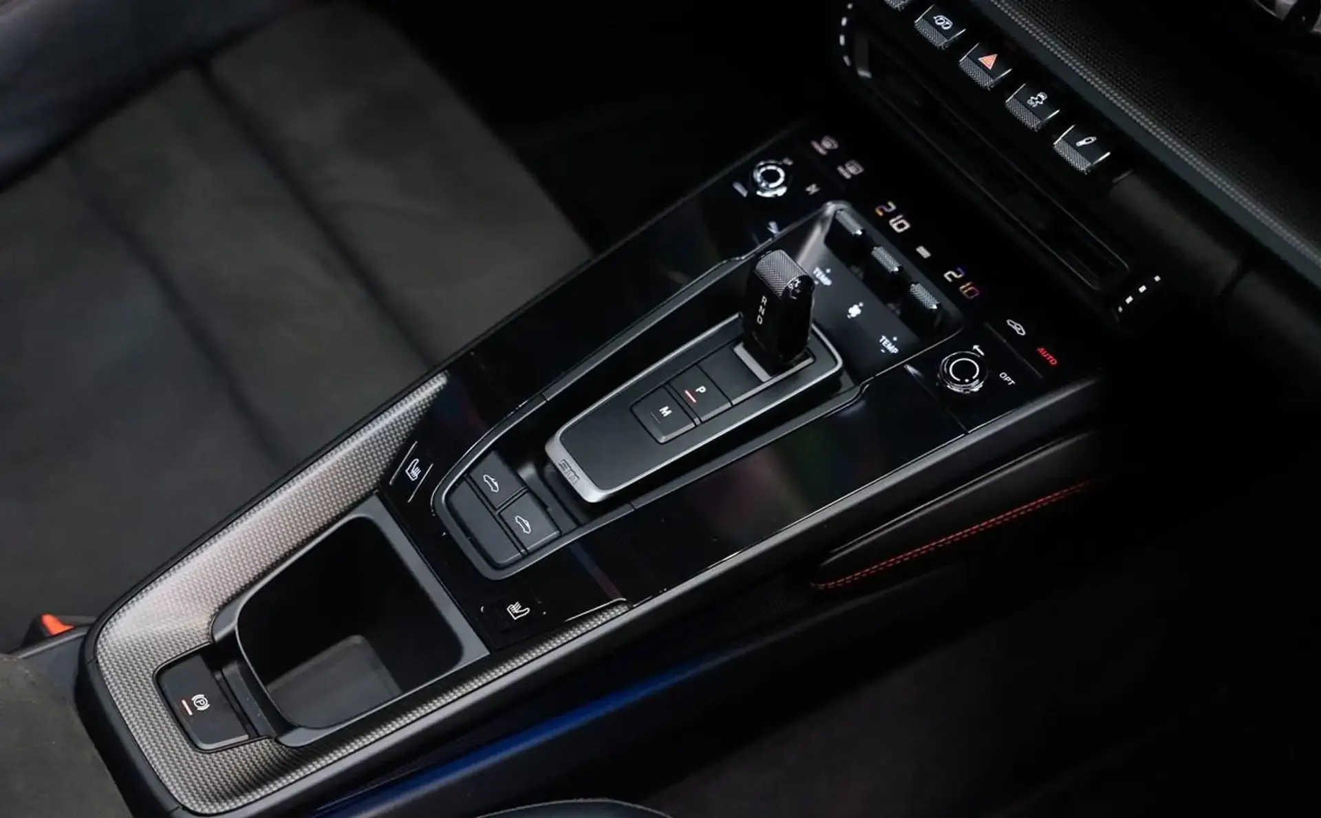 Porsche 911 — photo 8