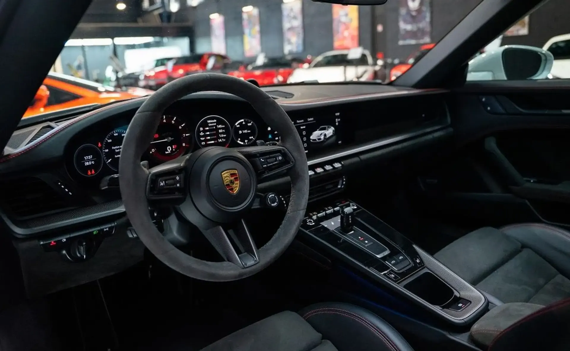 Porsche 911 — photo 7