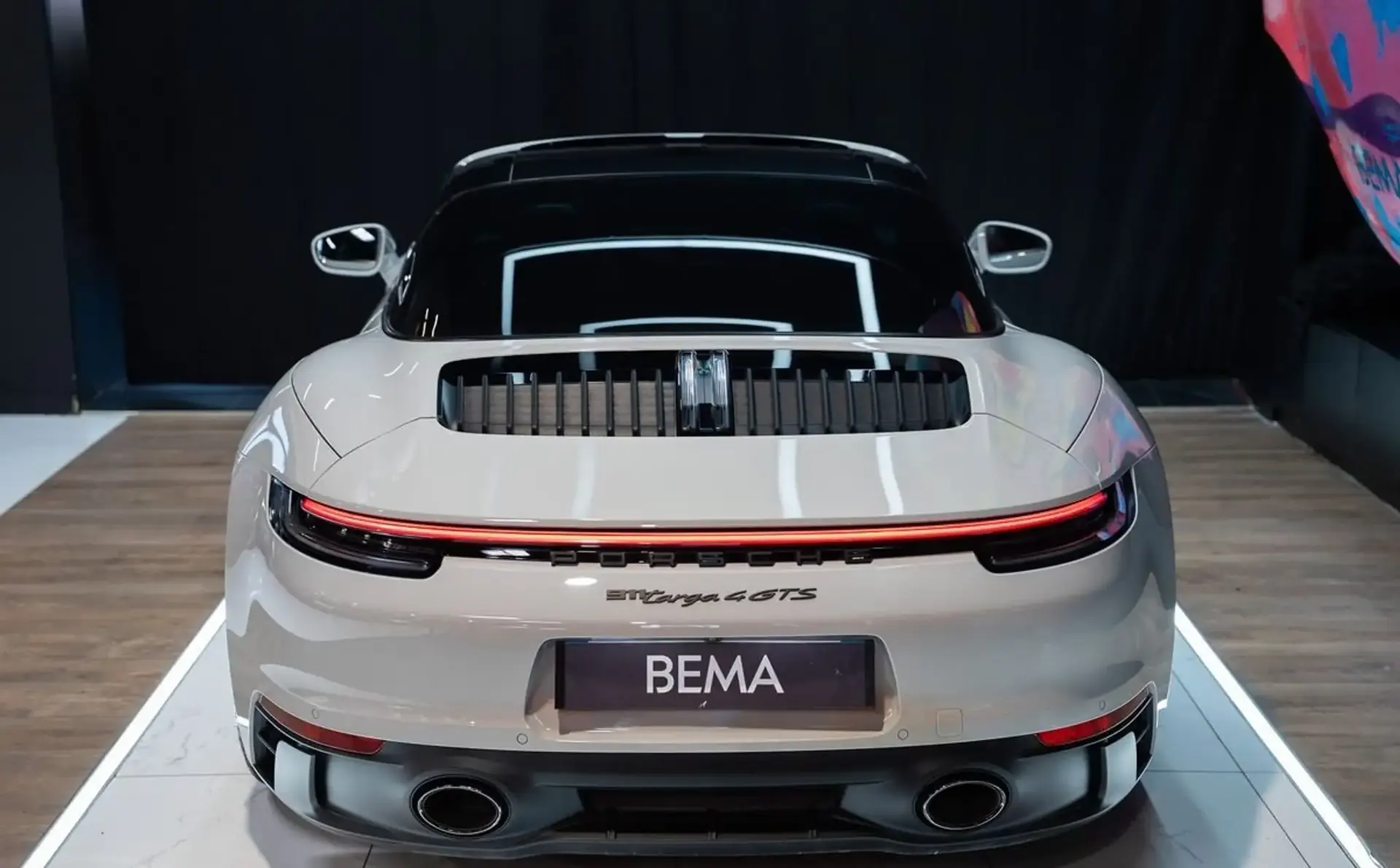 Porsche 911 — photo 4