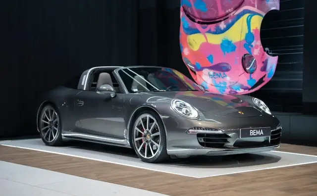 Porsche 991
