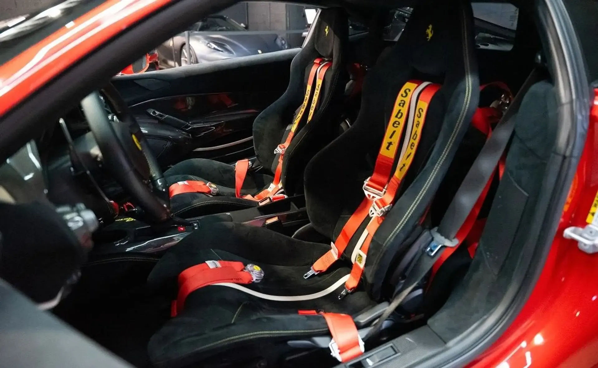 Ferrari 488 — photo 6