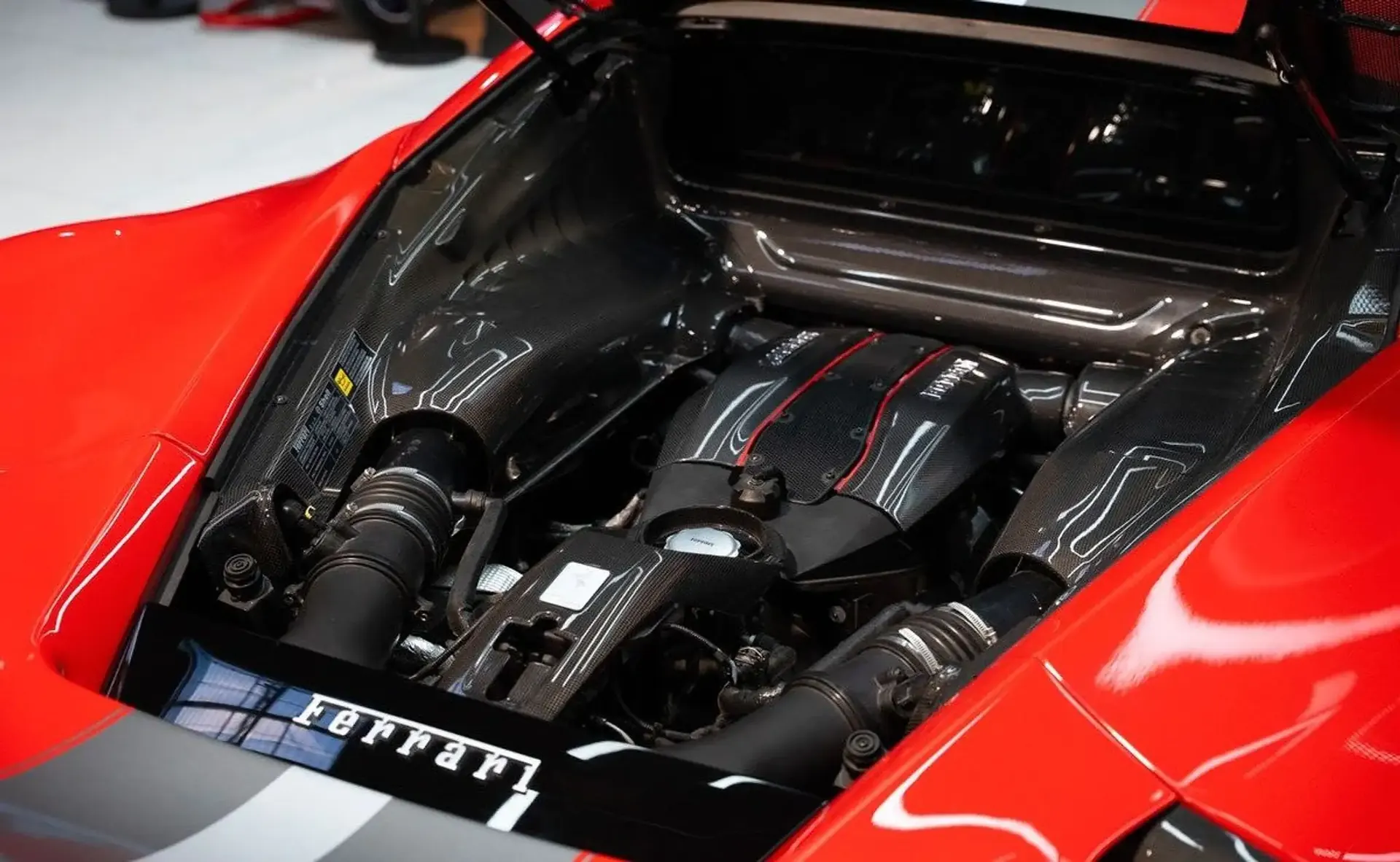 Ferrari 488 — photo 5