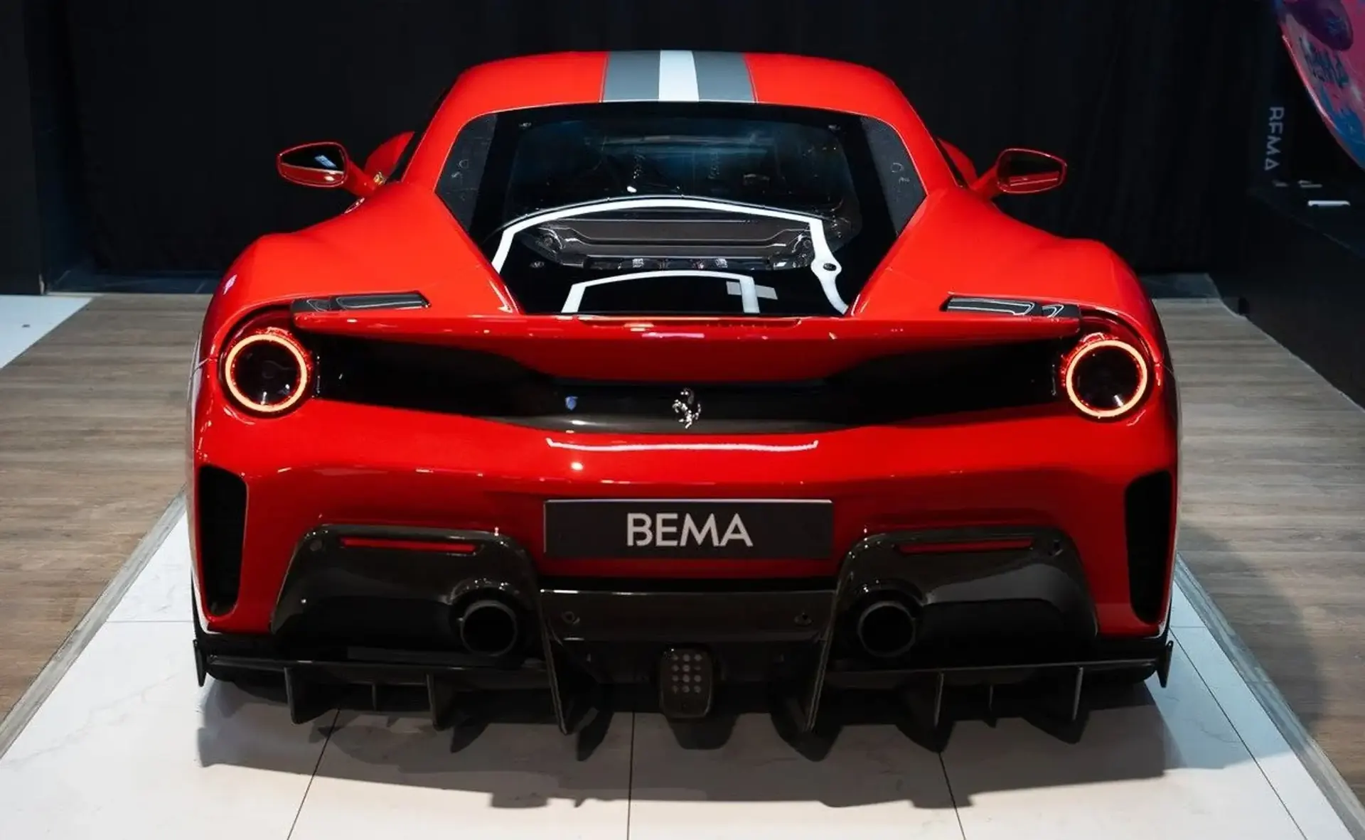 Ferrari 488 — photo 3