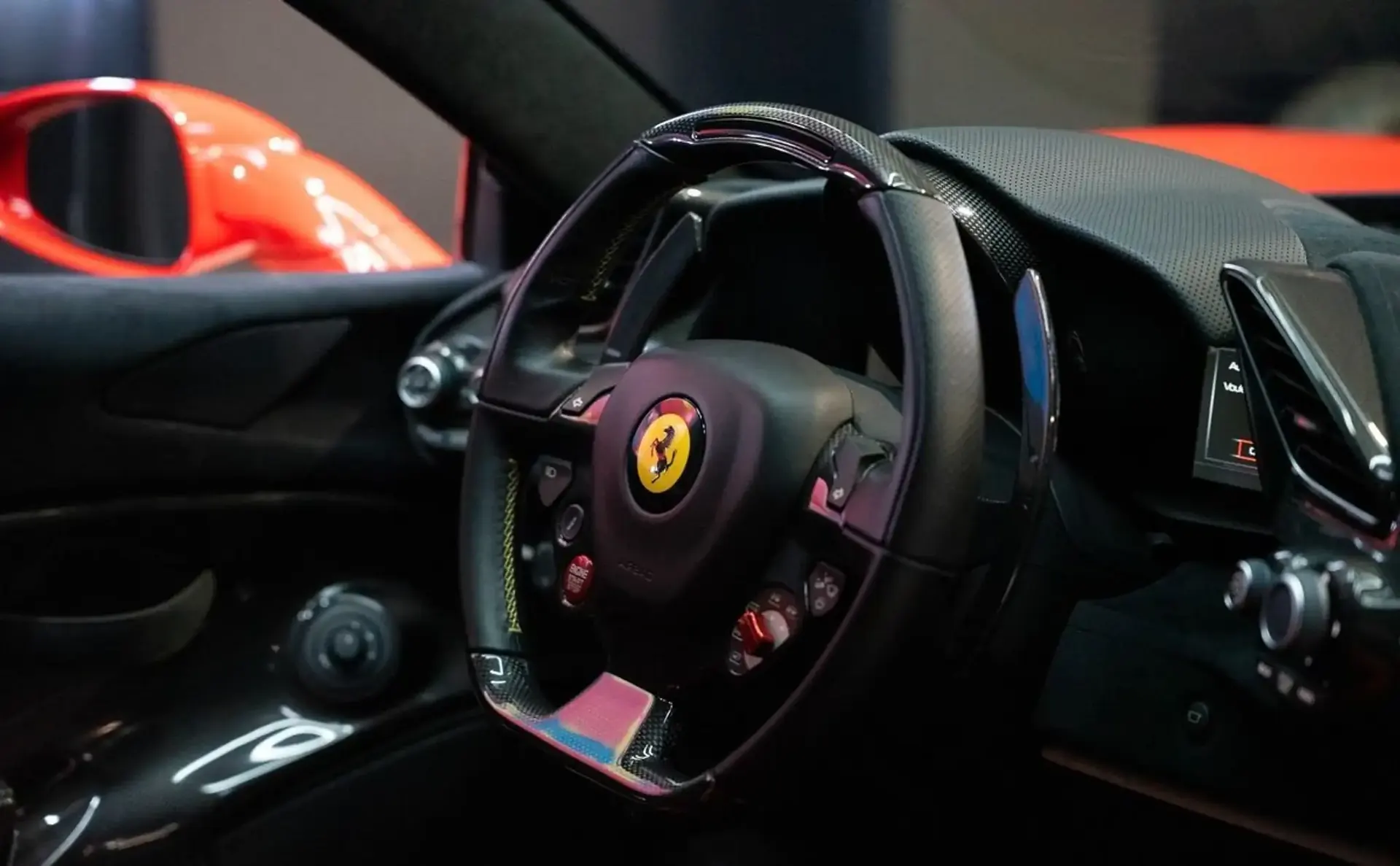 Ferrari 488 — photo 9