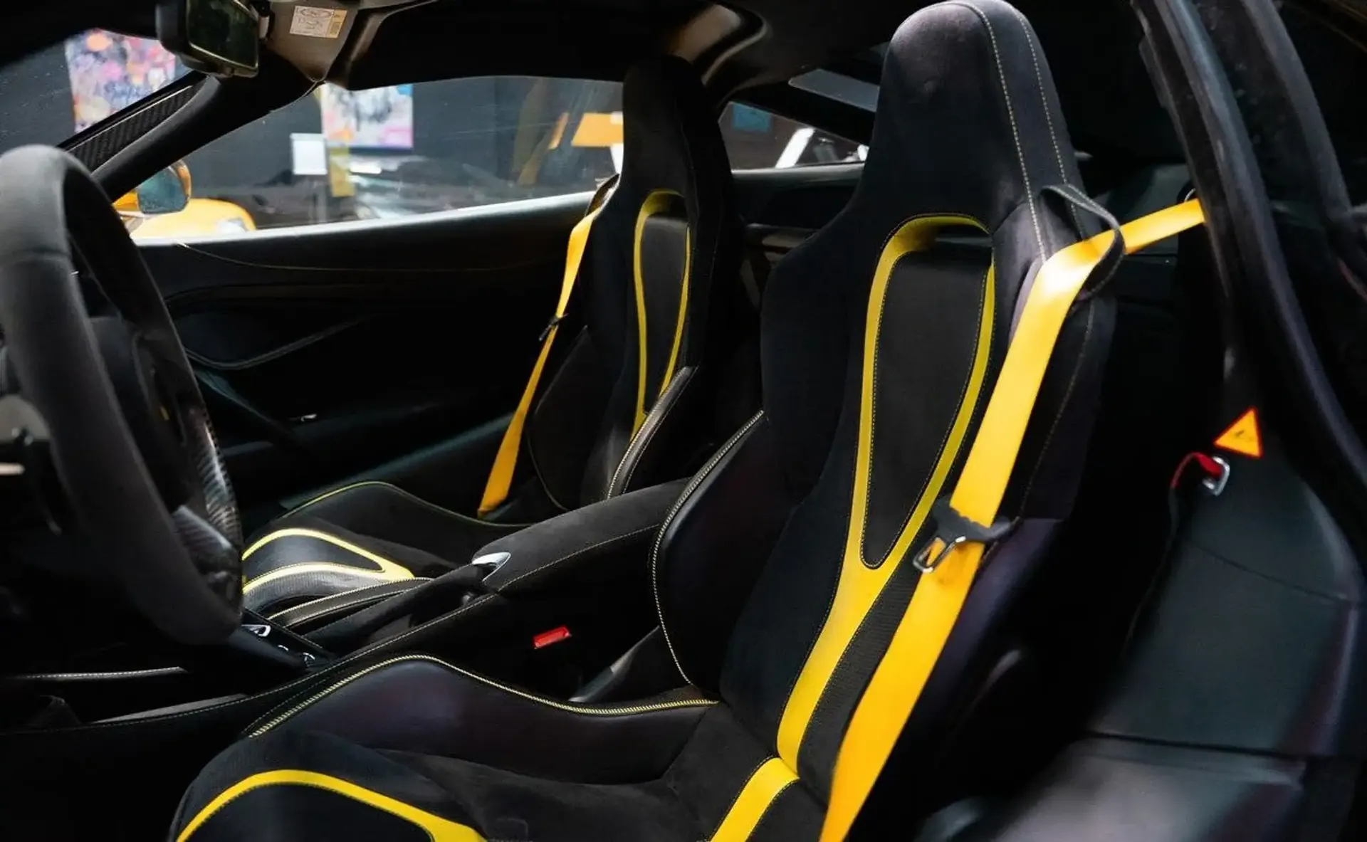 McLaren 720S — photo 2