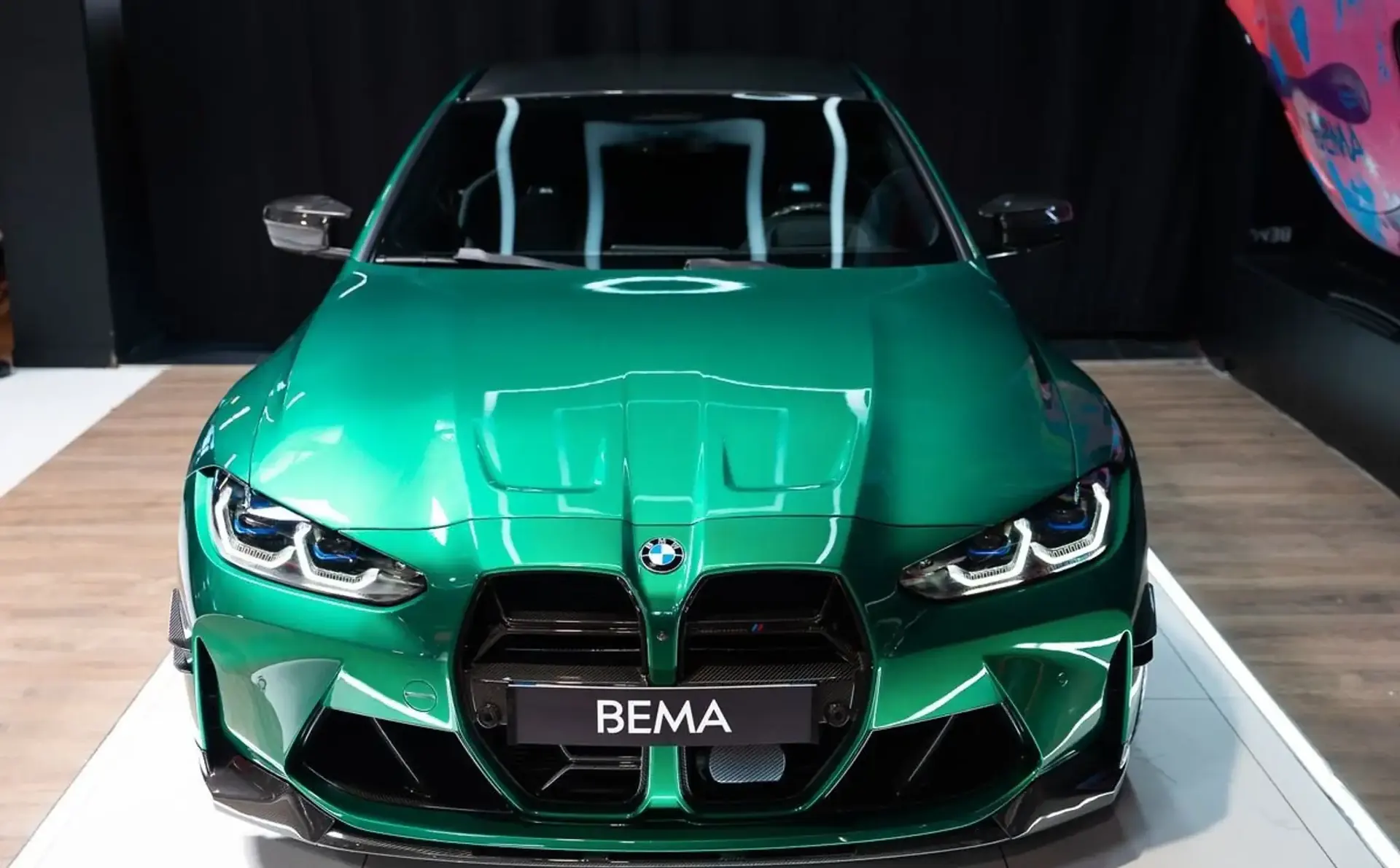 BMW M4 — photo 2