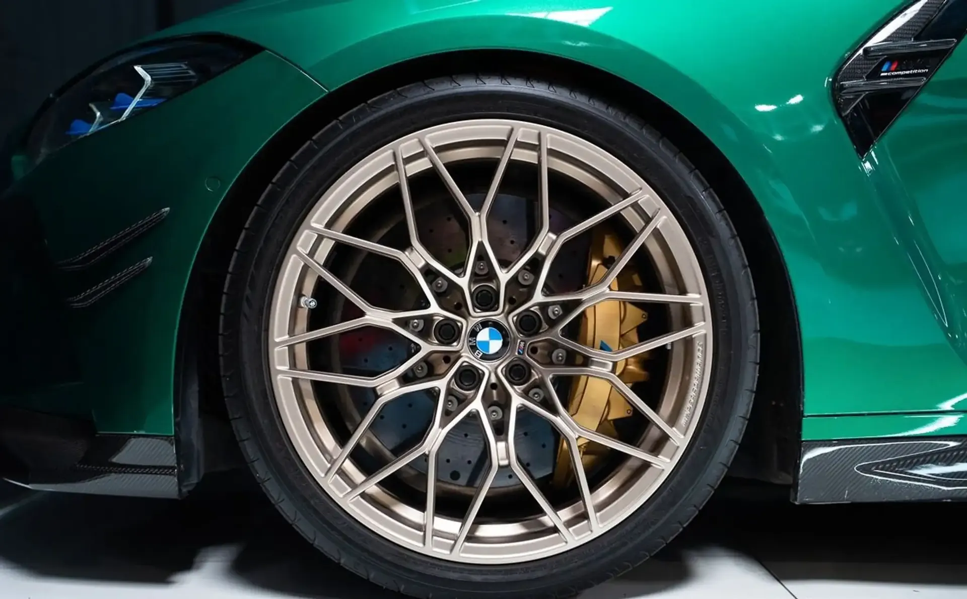 BMW M4 — photo 7