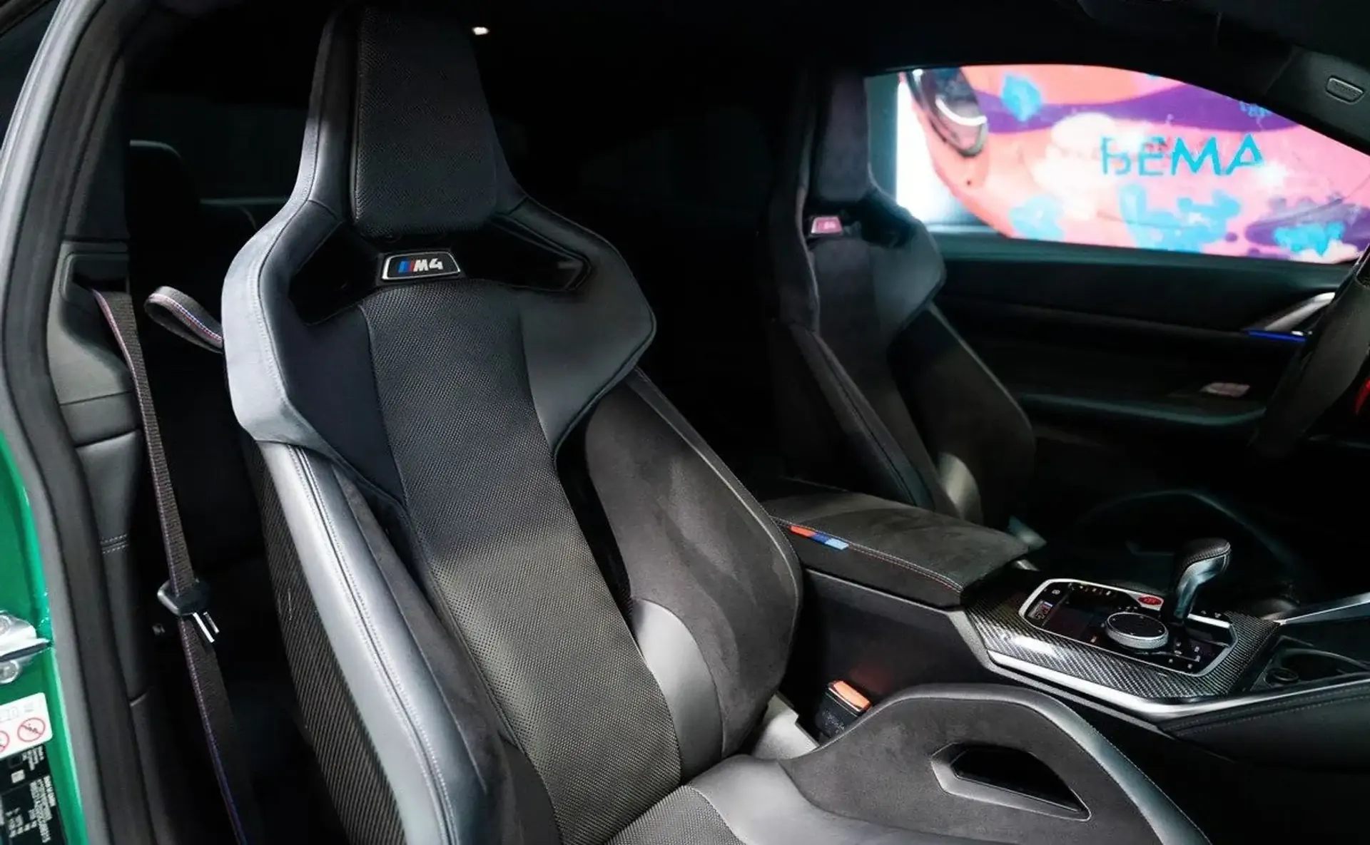 BMW M4 — photo 9